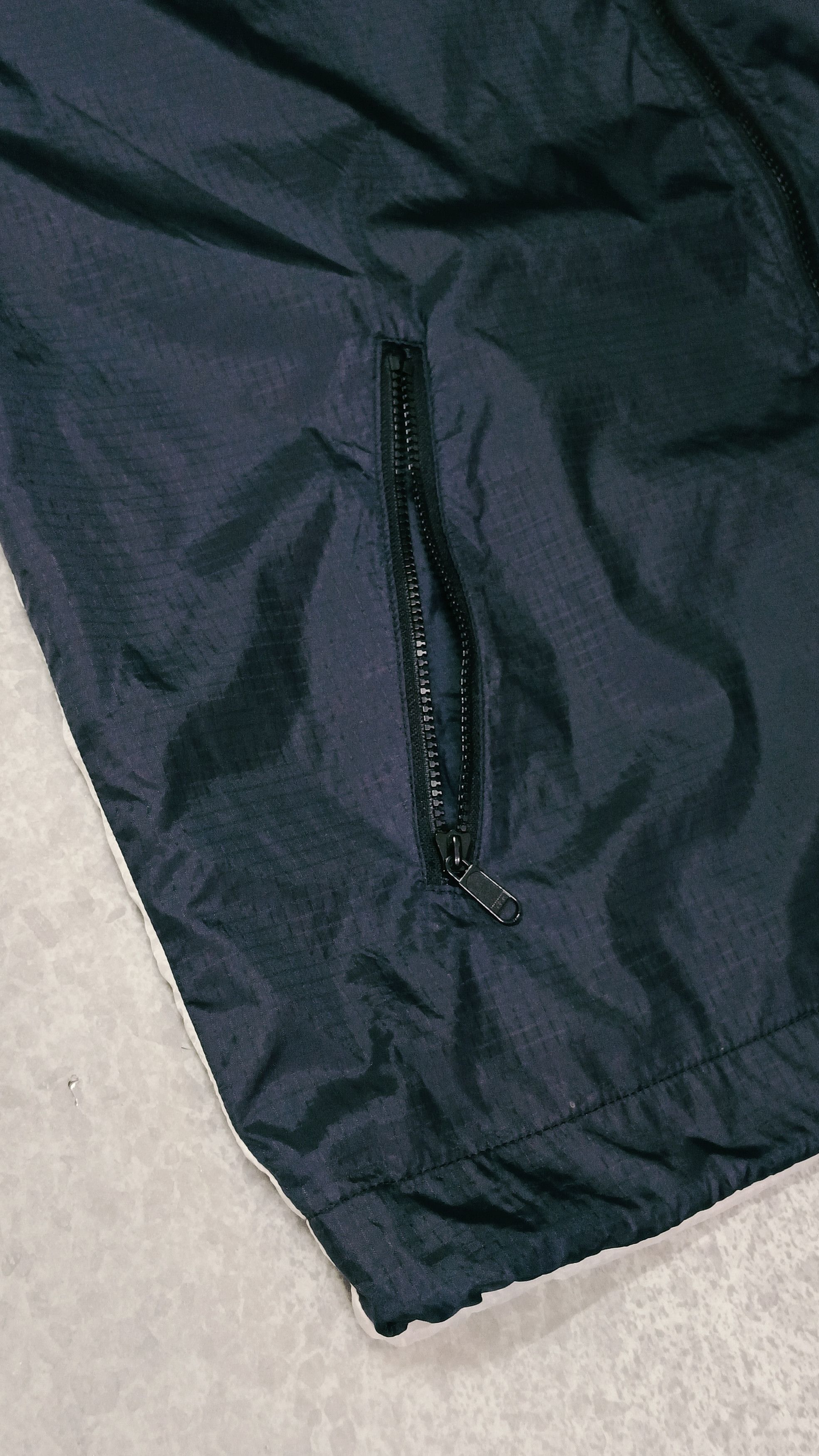 Ellesse × Vintage Rare Vintage Ellesse Windbreaker Size US L / EU 52-54 / 3 - 9 Thumbnail