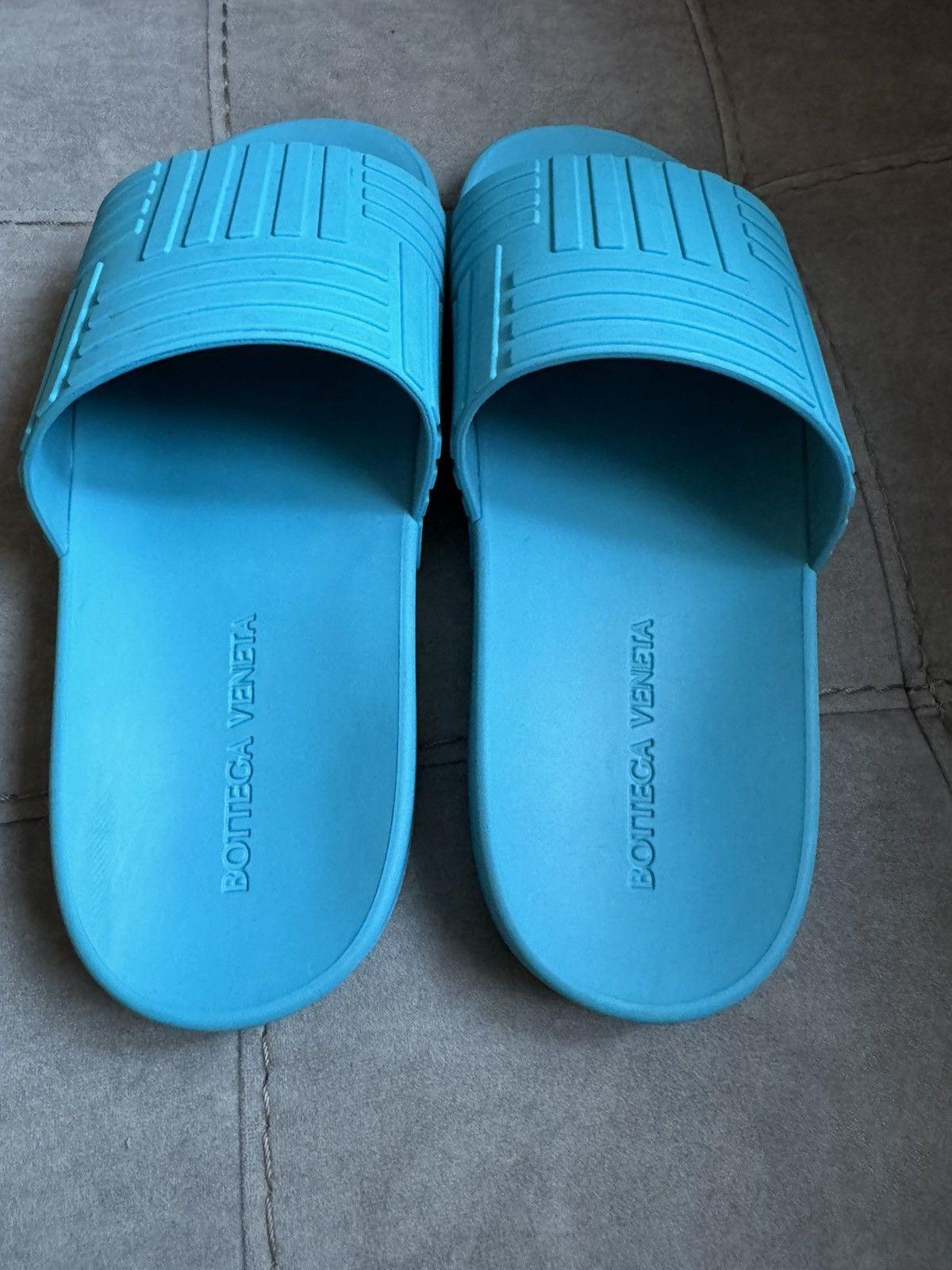 Bottega Veneta BOTTEGA VENETA sliders marked size 42 see tape measurements Size US 9 / EU 42 - 4 Thumbnail