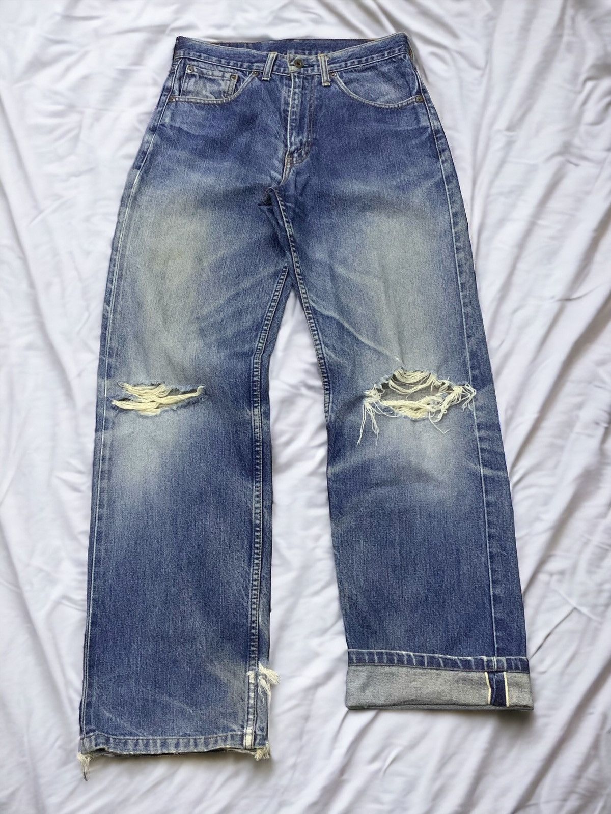 Levi's × Vintage Vintage Levis 504 Selvedge Baggy Cut Distressed Jeans Size US 30 / EU 46 - 1 Thumbnail