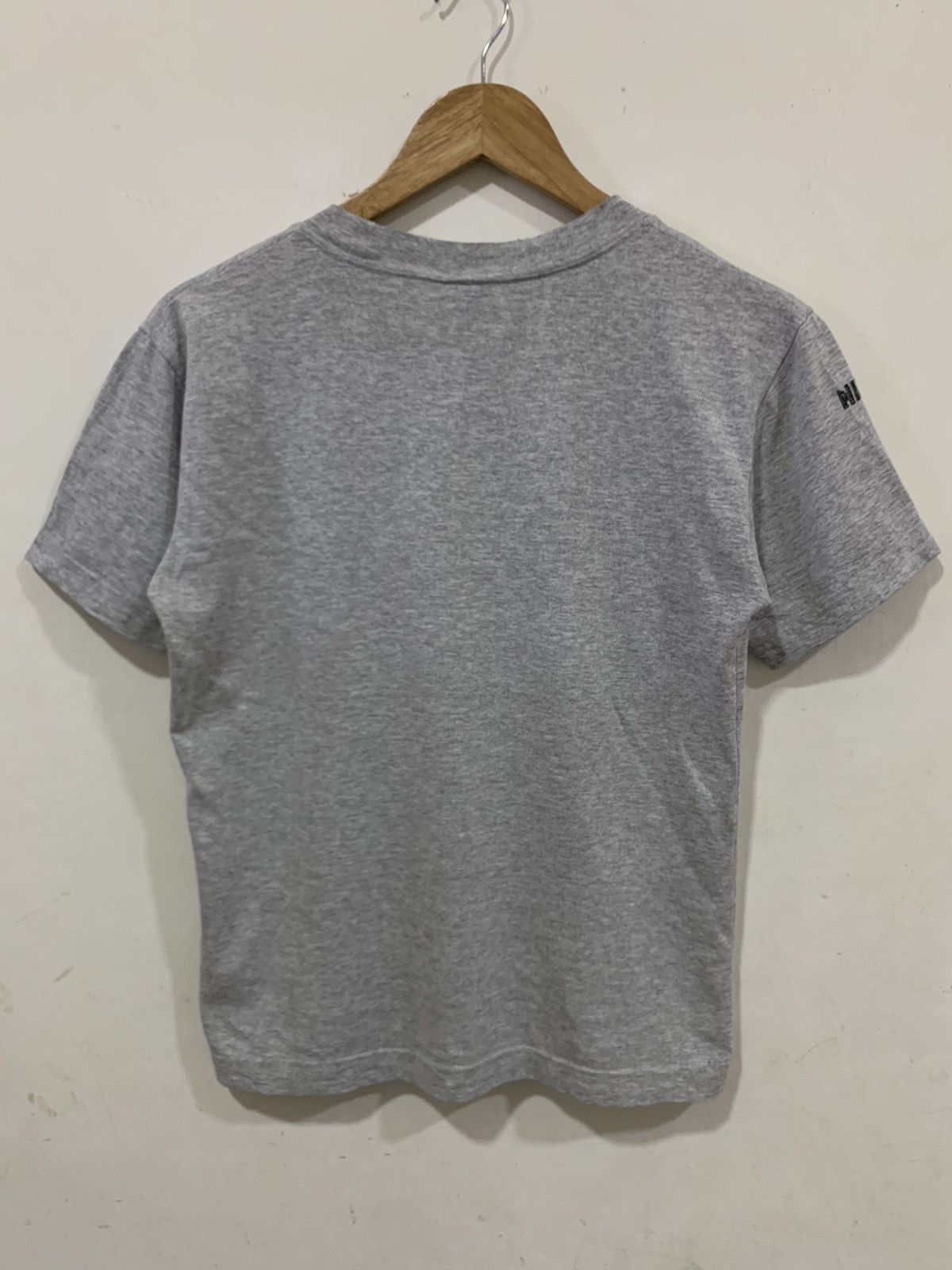 Nike Vintage Nike Pinwheel Small Tee Size US S / EU 44-46 / 1 - 8 Thumbnail