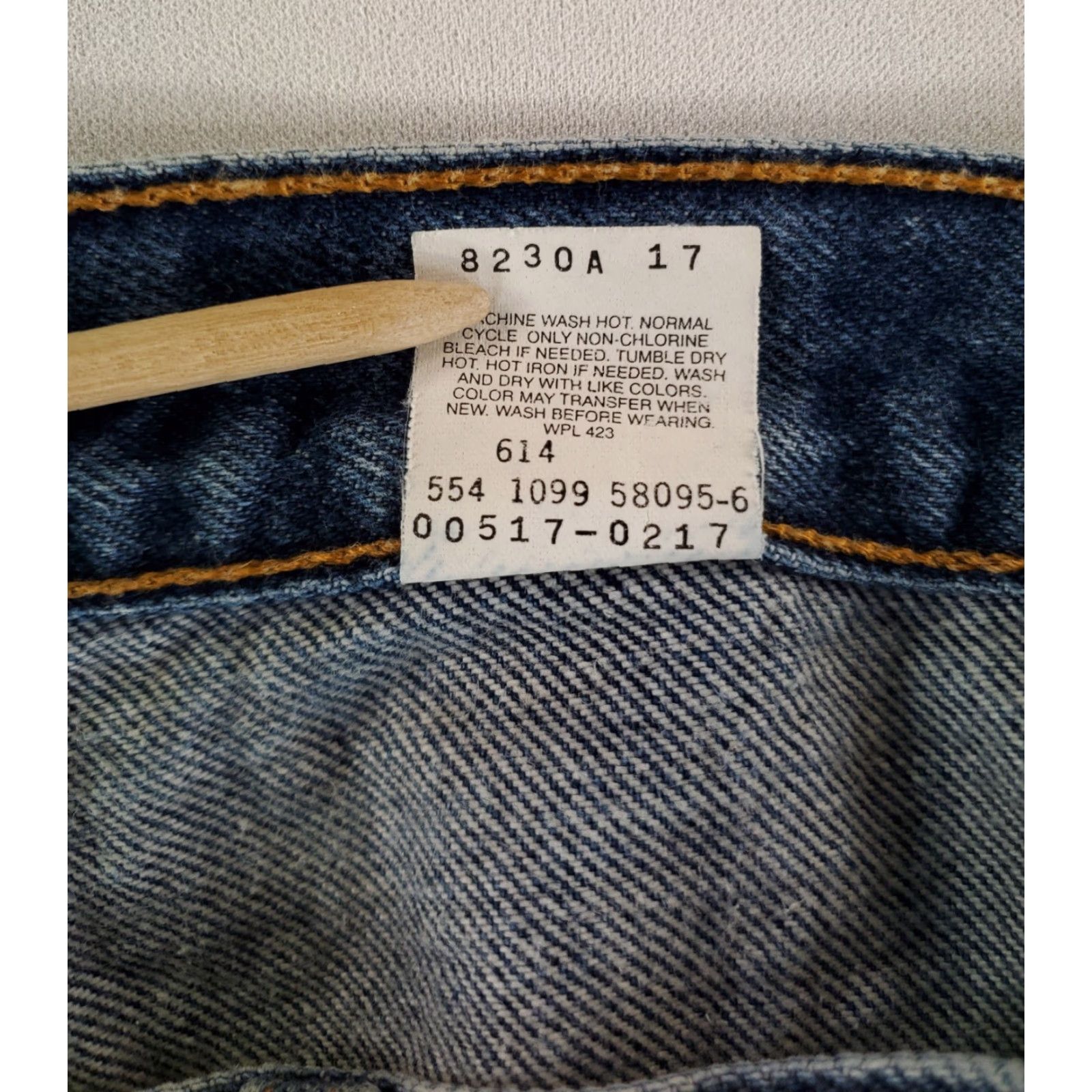 Levi's VINTAGE Levi's 517 Jeans Bootcut Men 34x31 Whiskering Blue 90s 33 Inseam Mens Blue Jeans 517 VTG 90s Commodity Size US 33 - 5 Thumbnail