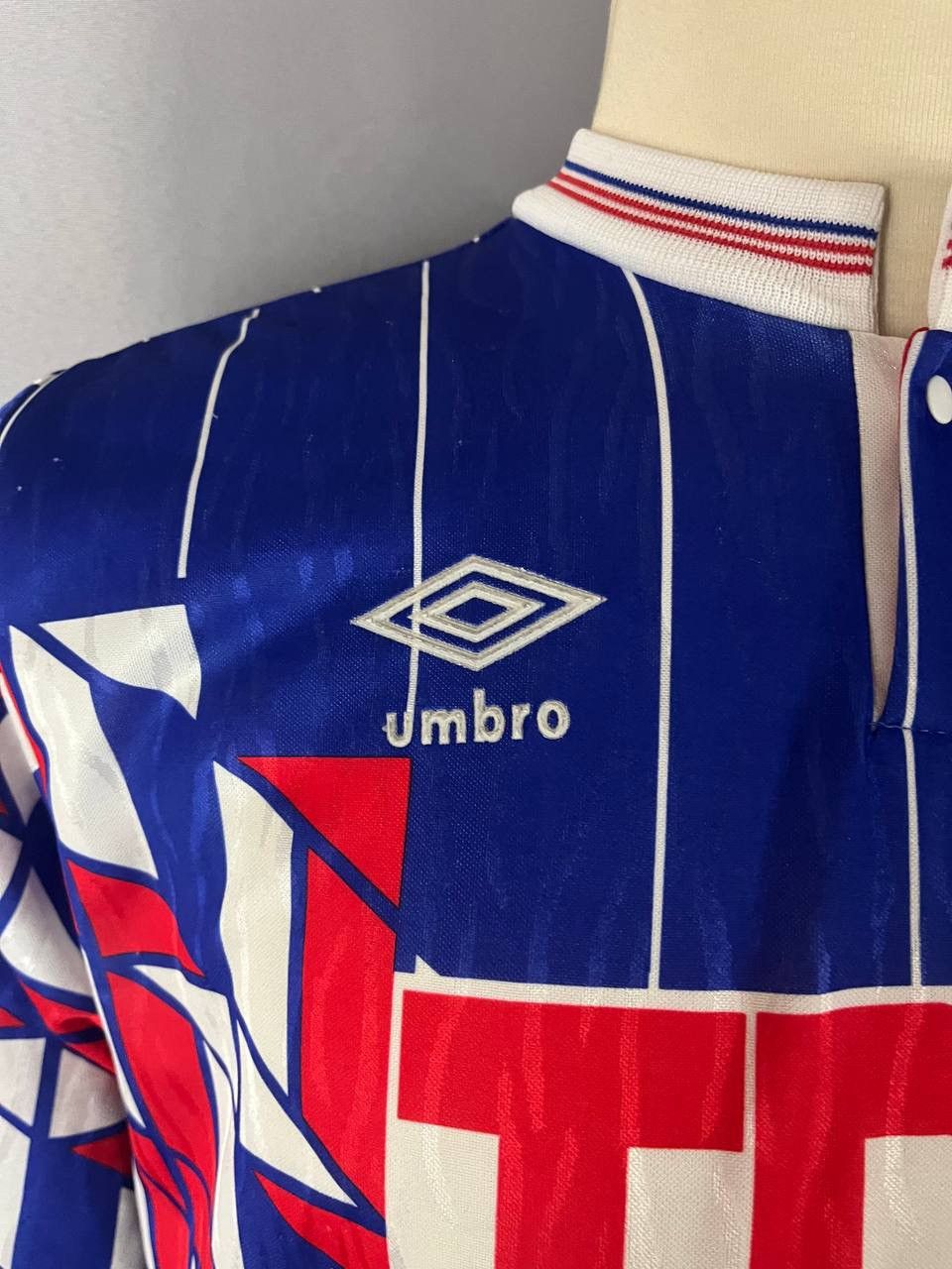 Umbro Umbro FC Ajax Tee T Shirt Soccer Jersey 1989 Vintage Size US XL / EU 56 / 4 - 6 Thumbnail