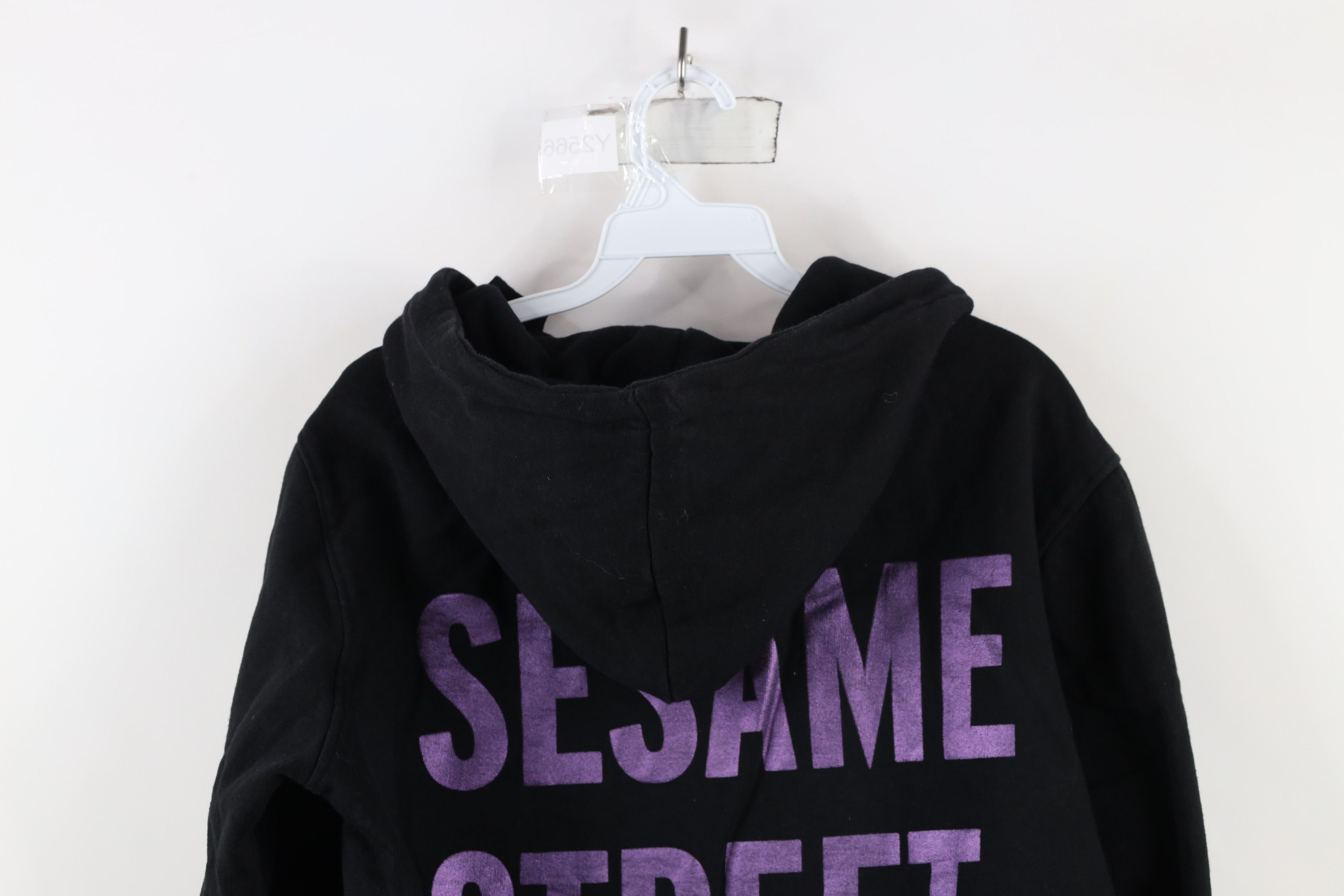 Vintage Vintage Y2K Sesame Street x de Kryptic The Count Hoodie Size L / US 10 / IT 46 - 14 Thumbnail
