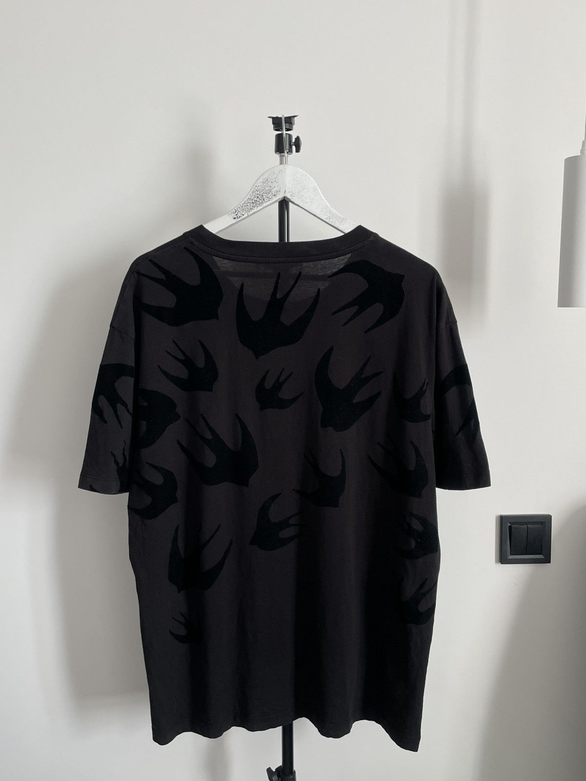 Alexander McQueen McQ Alexander McQueen Swallow Black T-Shirt RARE Size US XL / EU 56 / 4 - 2 Thumbnail