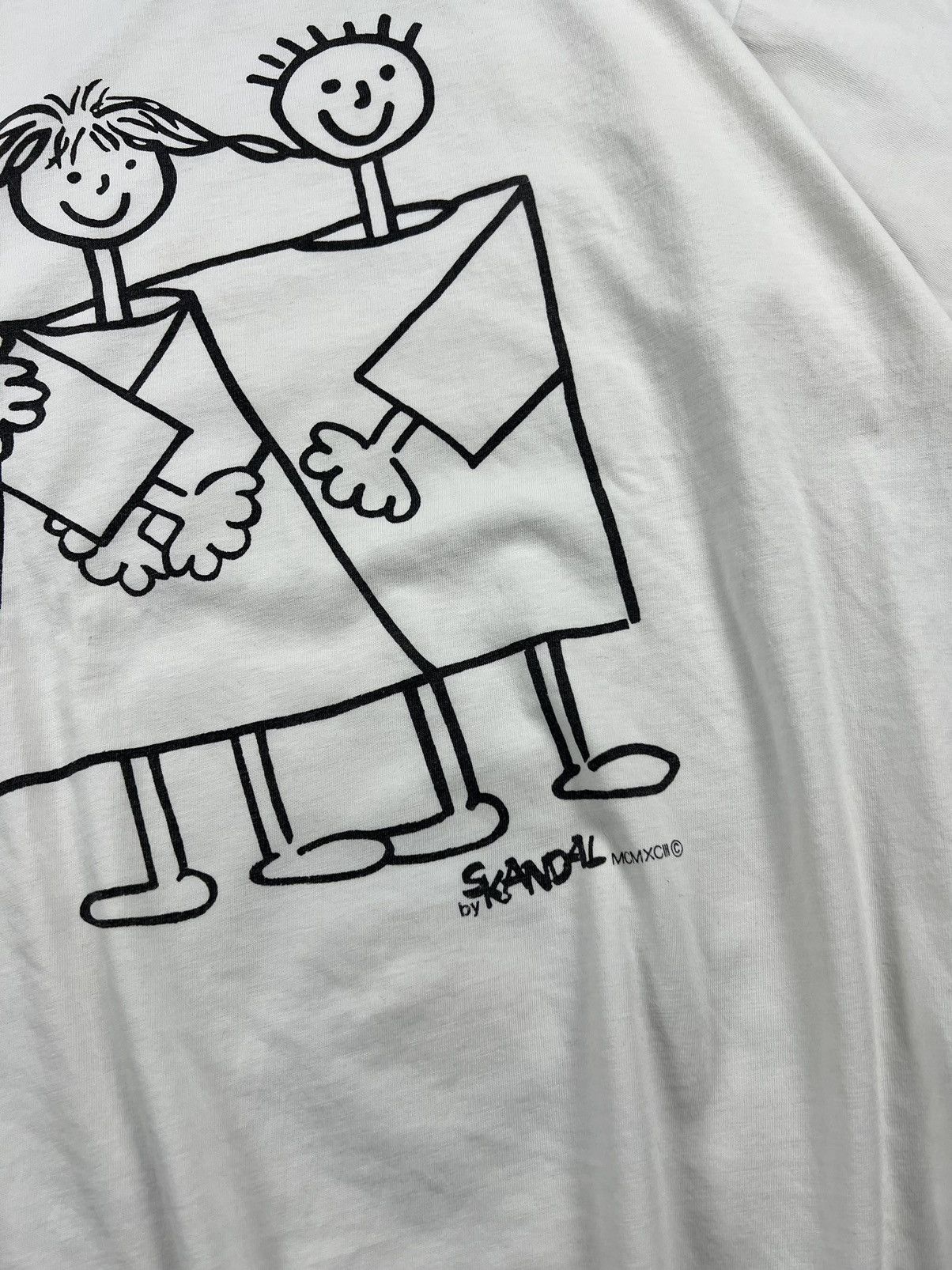 Vintage Vintage 1993 Skandals Germany Family Y2K Faded Tee Shirt Size US S / EU 44-46 / 1 - 5 Thumbnail