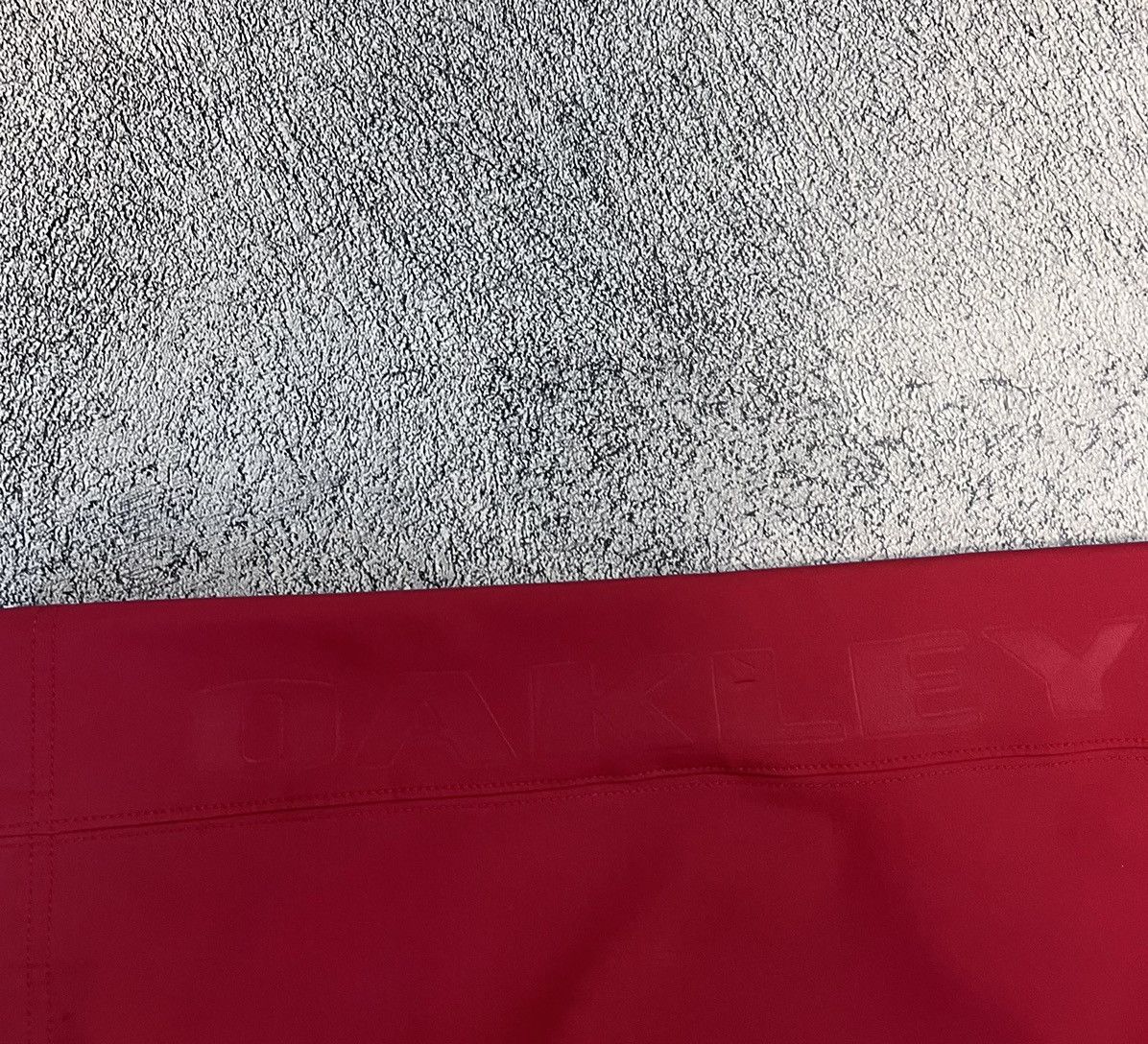 Oakley Oakley Vintage Board Shorts Red Size 33 Surf Zip Pocket Logo Size US 33 - 5 Thumbnail
