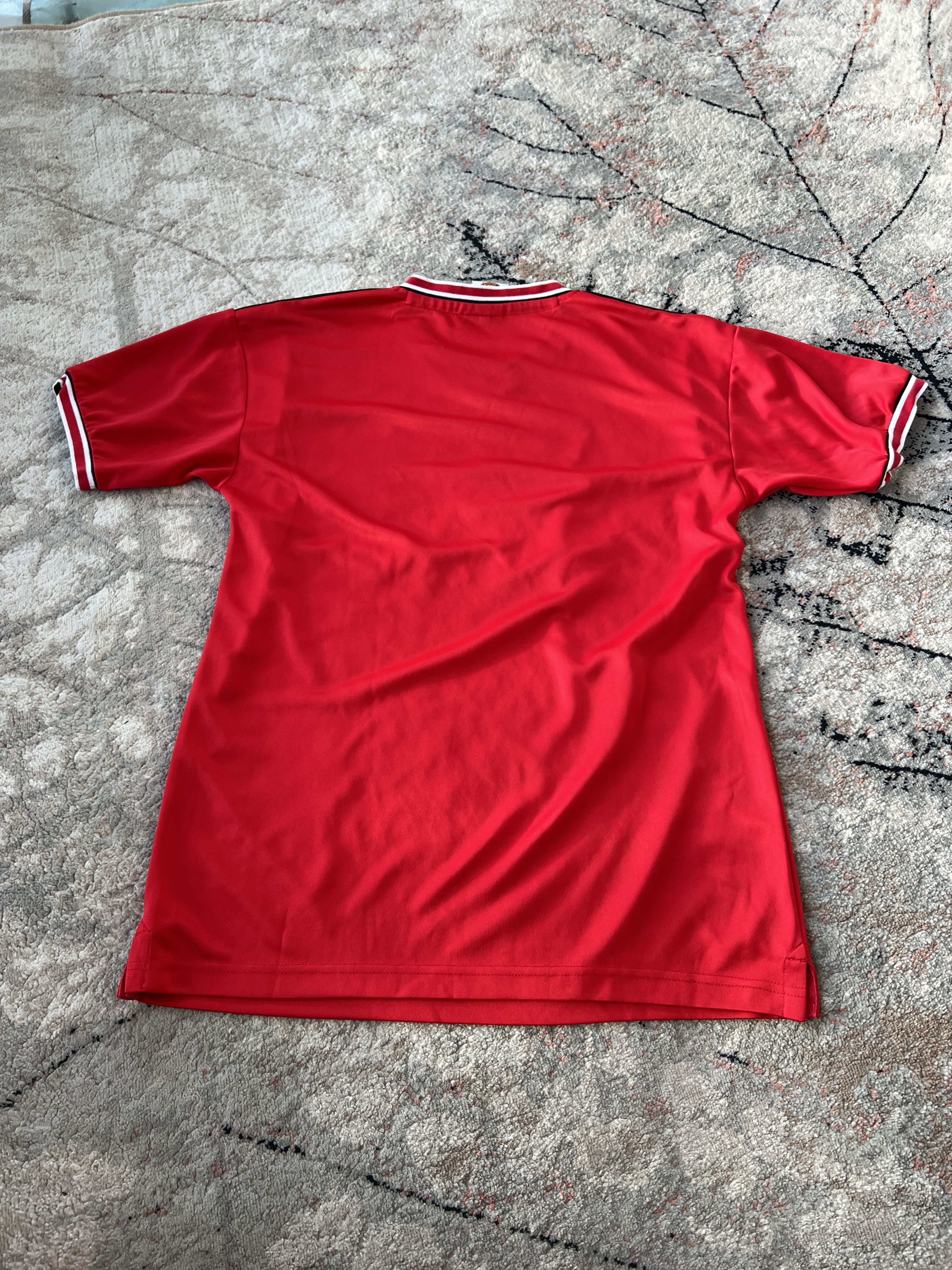 Other Manchester United Retro Sharp Jersey Size US M / EU 48-50 / 2 - 6 Thumbnail