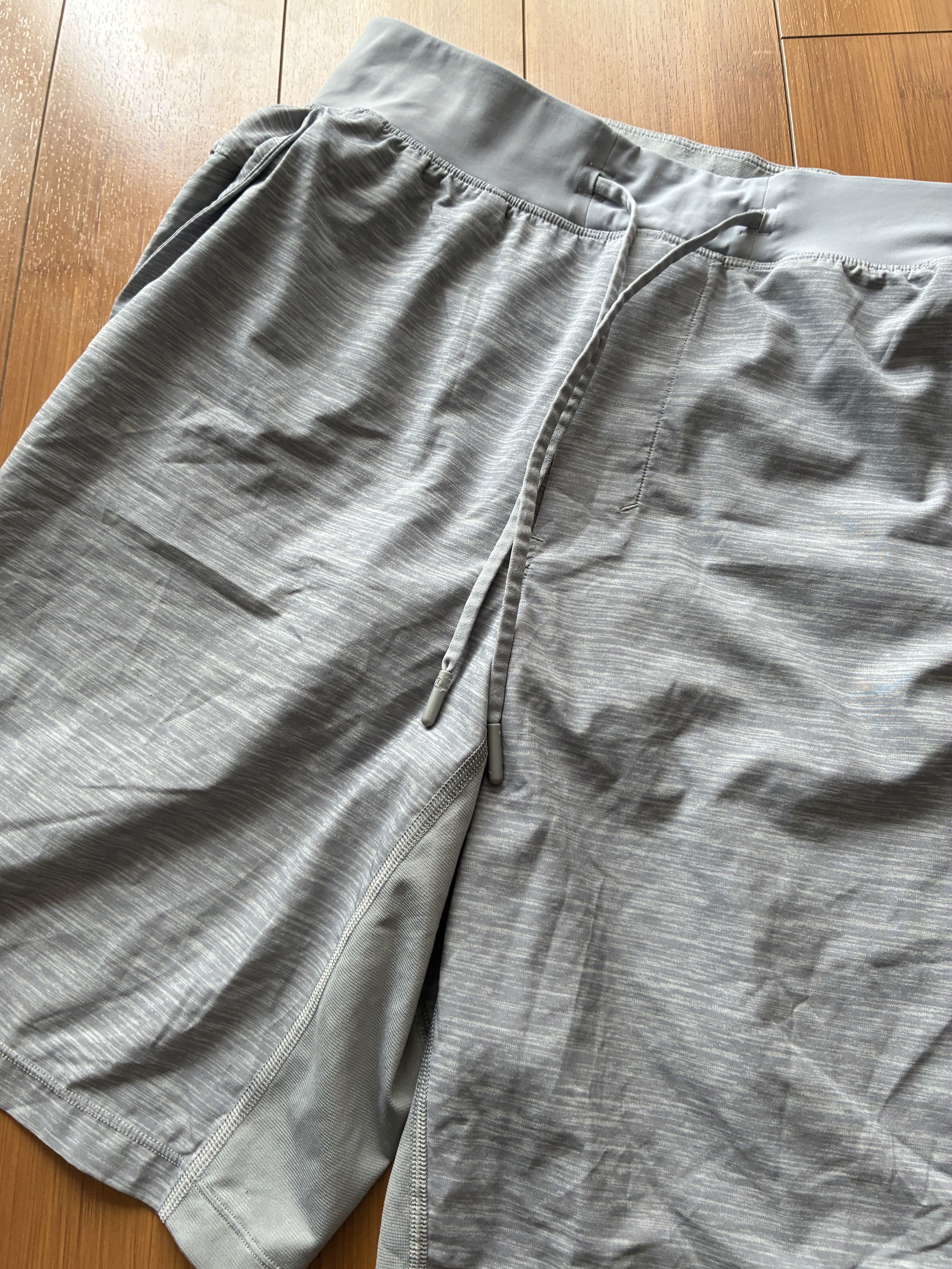 Lululemon Lululemon Gray T.H.E. Short 9” Lined Workout Shorts Small Size US 30 / EU 46 - 3 Thumbnail