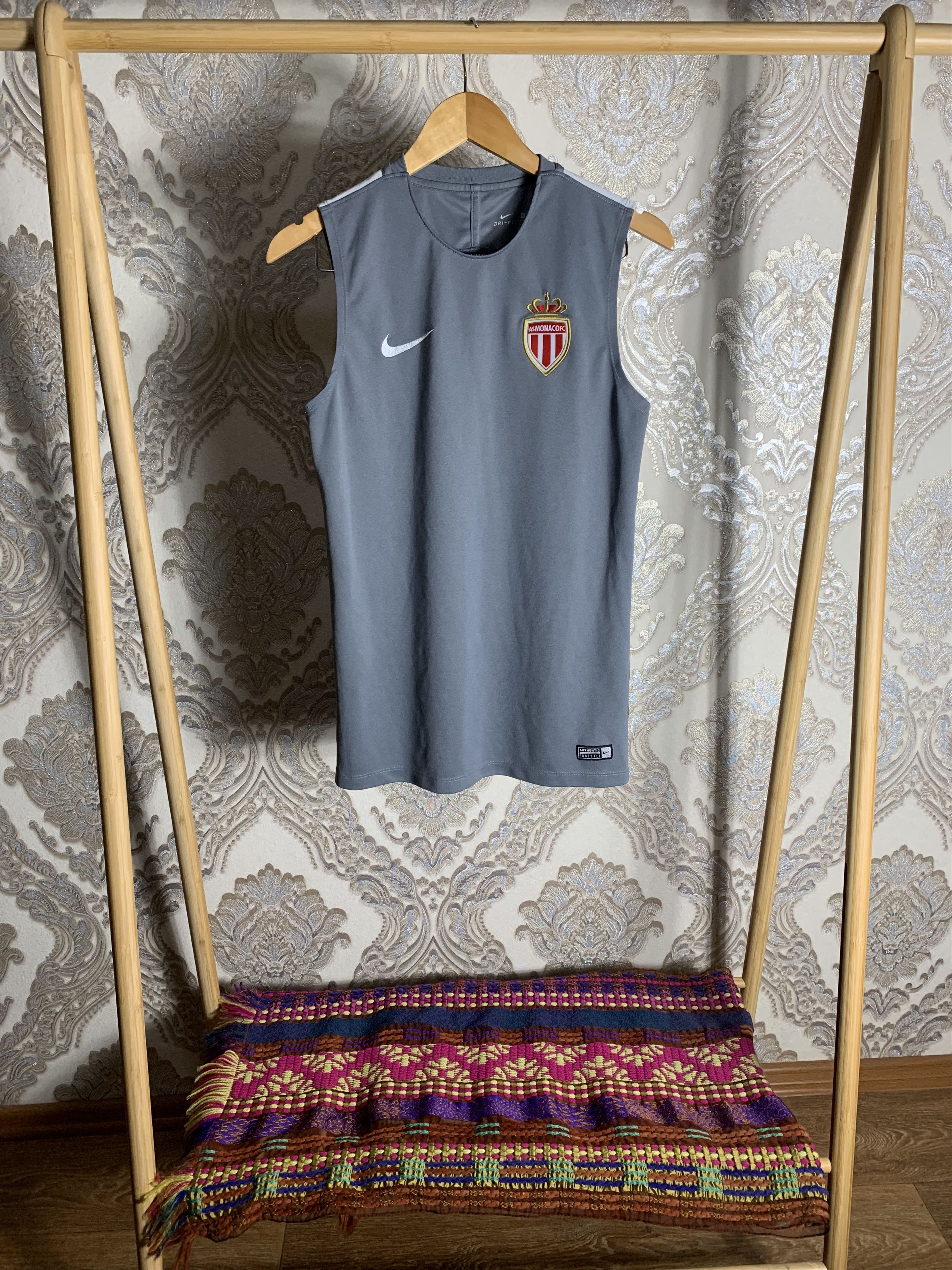 Nike VINTAGE NIKE FC AS MONACO FRANCE SOCCER JERSEY RETRO Y2K 90s Size US S / EU 44-46 / 1 - 1 Thumbnail