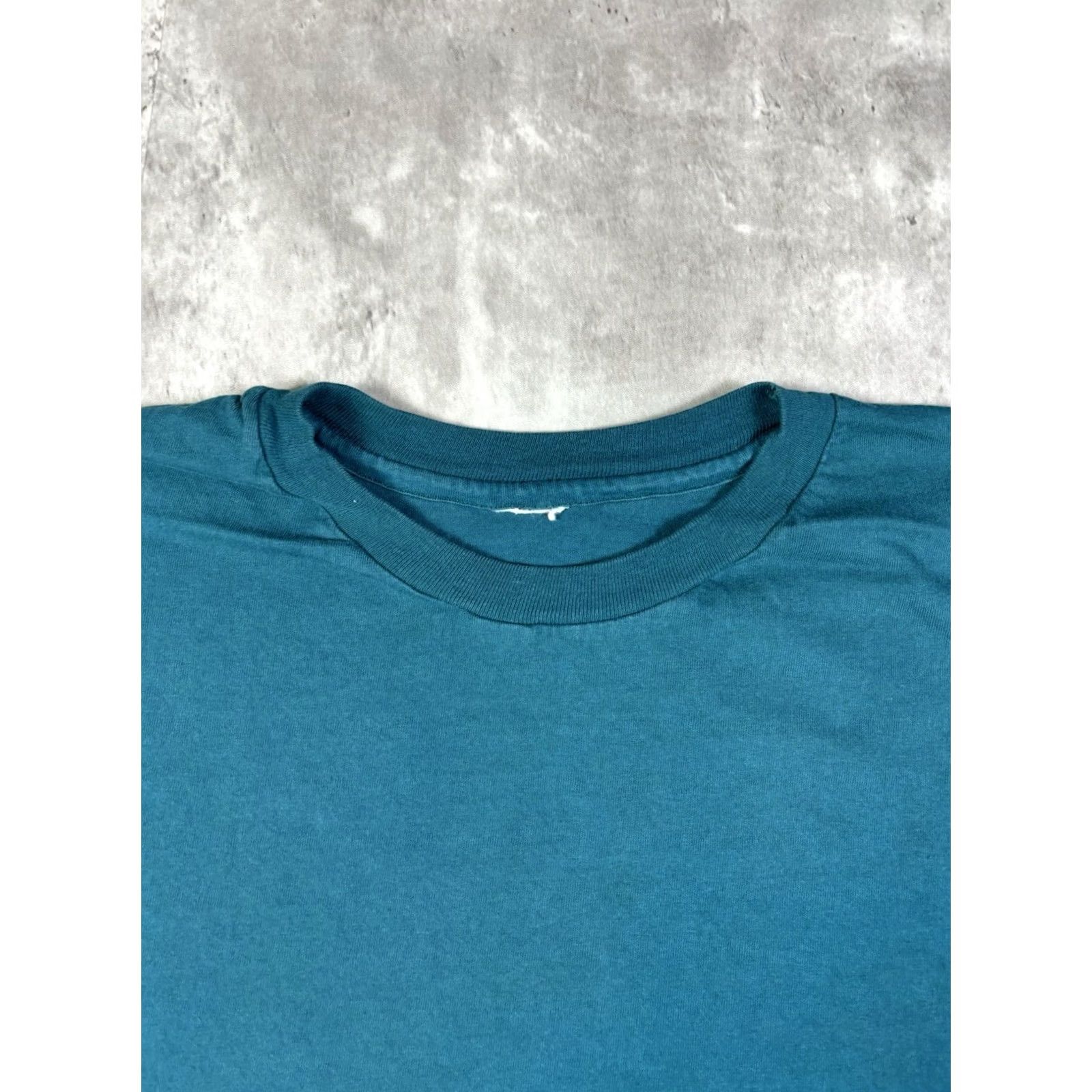 Fruit Of The Loom VINTAGE Fruit of the Loom Blue T Shirt size XL 90s Mens Size US XL / EU 56 / 4 - 5 Thumbnail