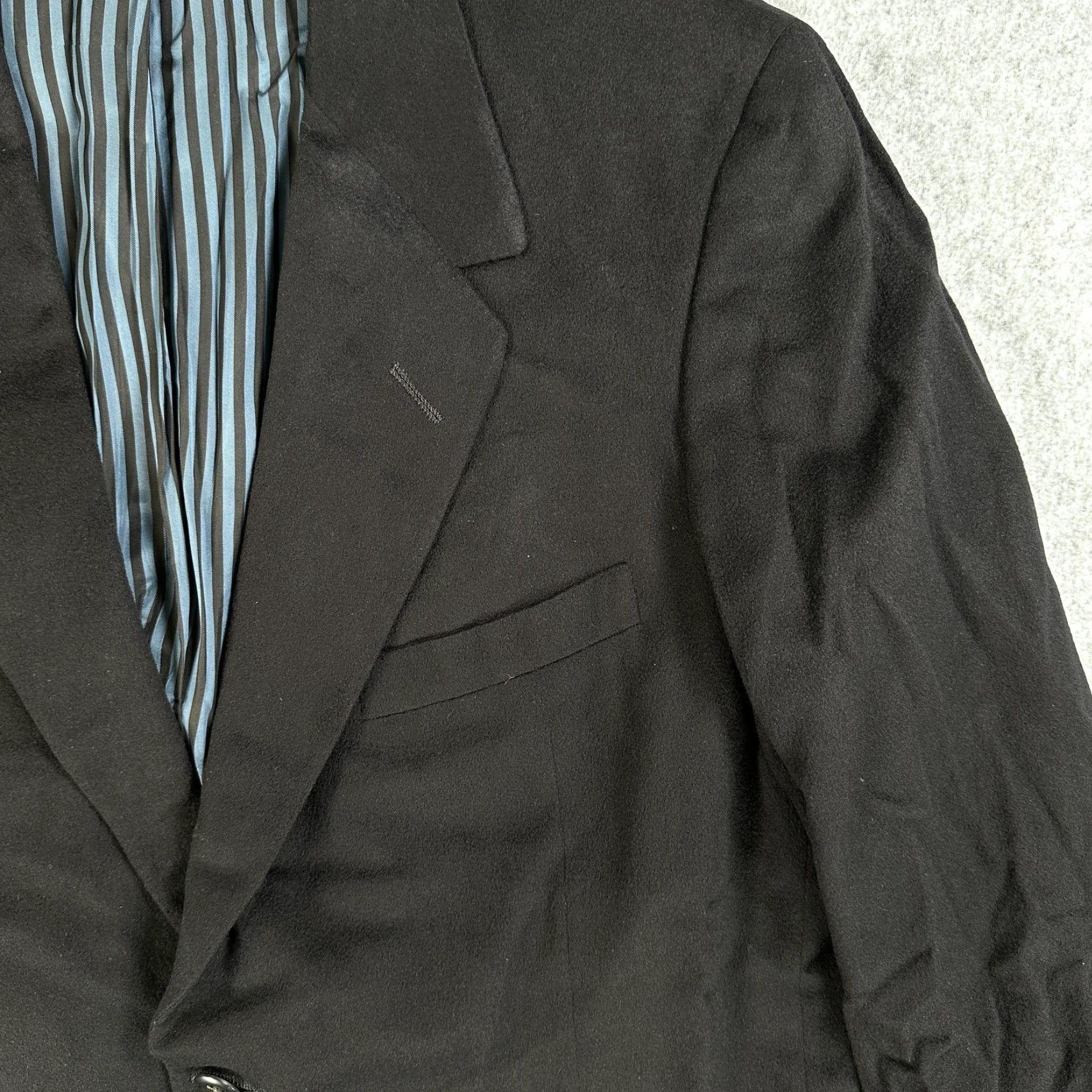 Vintage Oxxford Clothes Sport Coat Men 42 Black Cashmere Two-Button Notch Lapel Two Button Front Two-Button Jacket Neiman Marcus Conference Size US XS / EU 42 / 0 - 5 Thumbnail