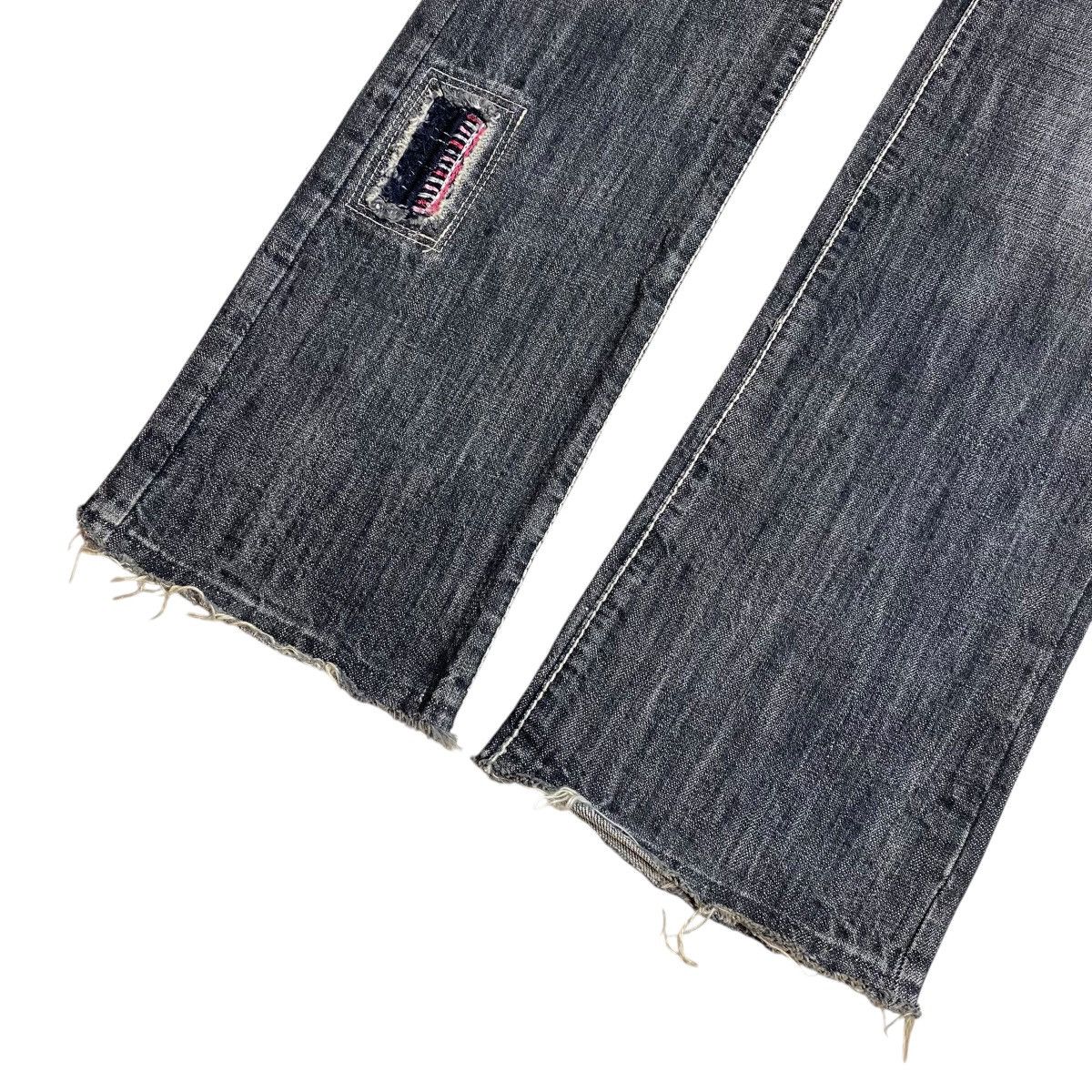 Ermanno Scervino Ermanno Scervino Patchwork Flared Denim Pants Size US 28 / EU 44 - 2 Thumbnail