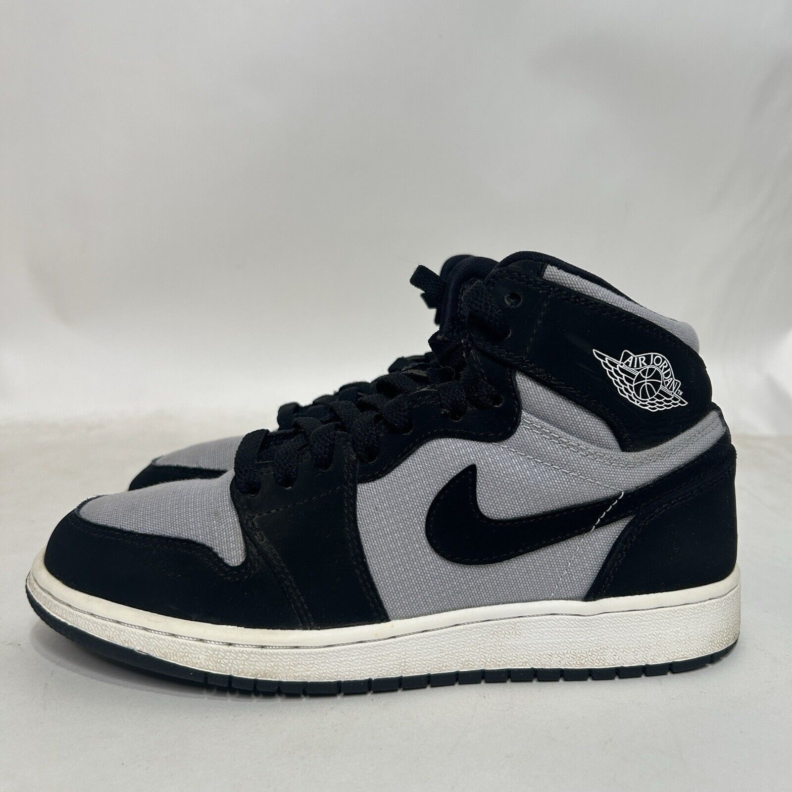 Jordan Brand Nike Shoes Air Jordan 1 Retro High GS “Wolf Grey” 2024 Size US 8.5 / IT 38.5 - 6 Thumbnail