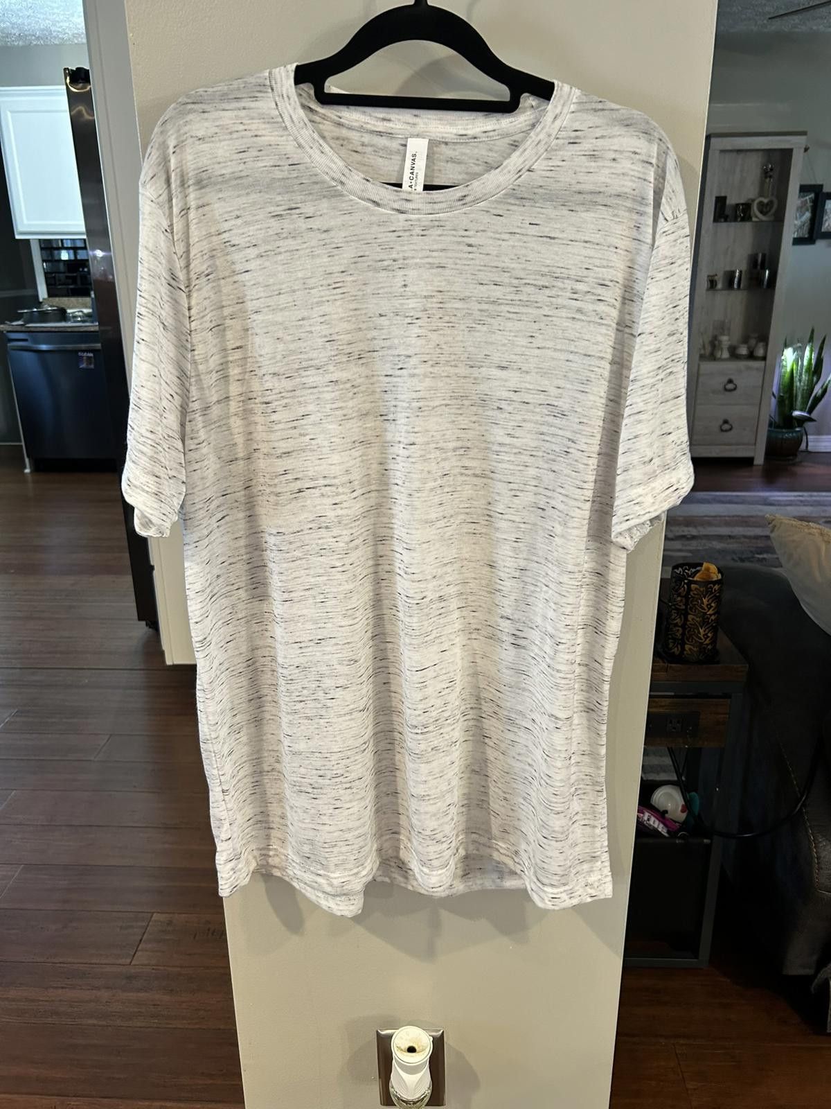 Unknown London Lightweight White and Gray Short Sleeve T-Shirt Size L / US 10 / IT 46 - 1 Thumbnail