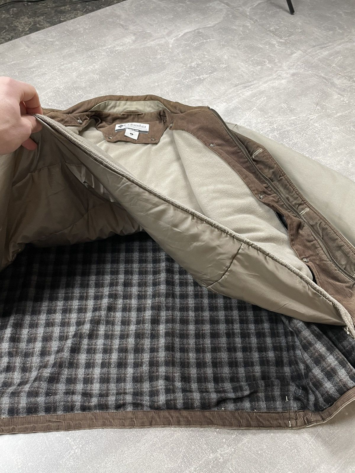 Columbia × Vintage Vintage Columbia American Lined Beige Outdoor Jacket Size US L / EU 52-54 / 3 - 13 Thumbnail