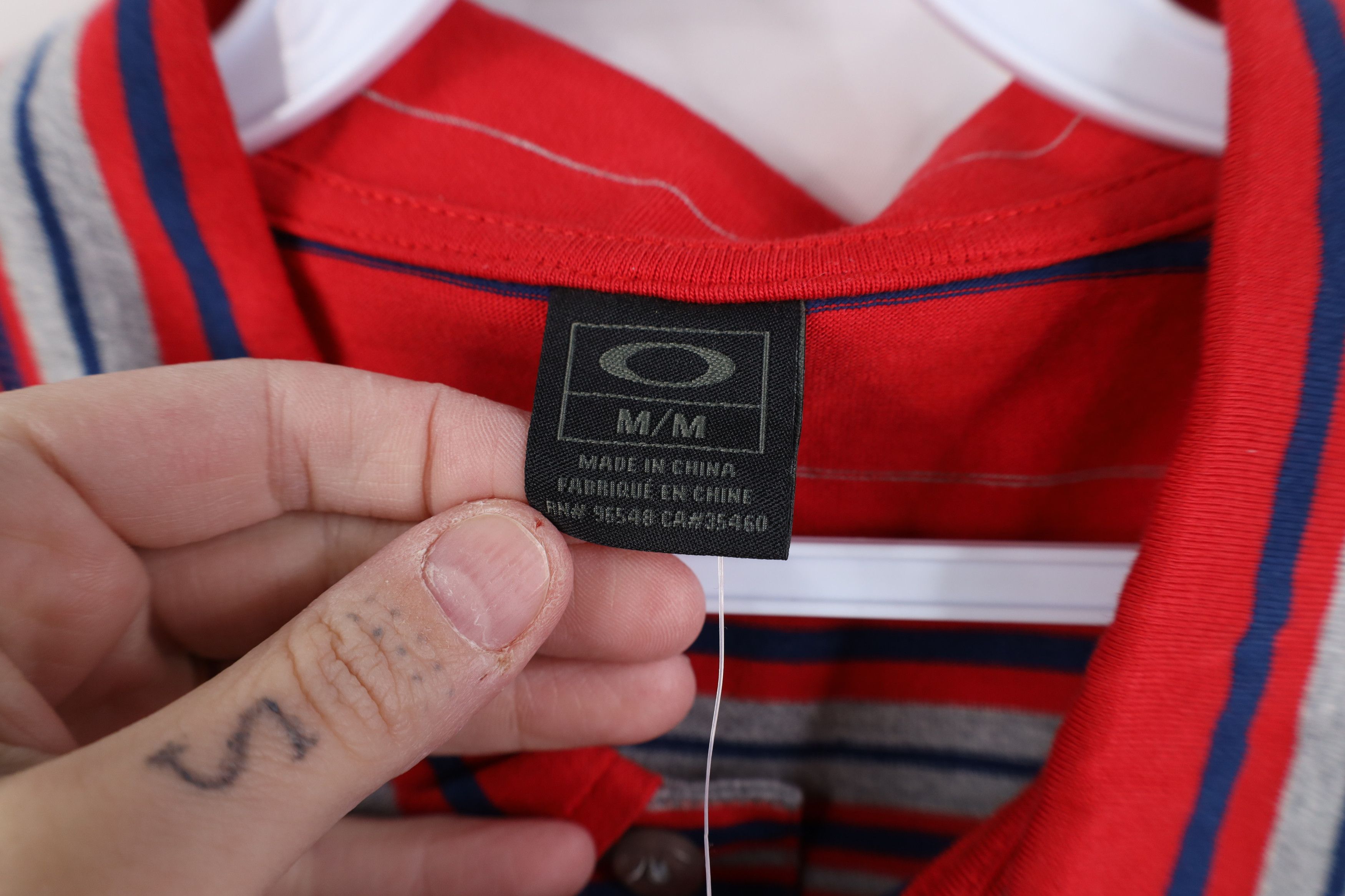 Oakley Deadstock Vintage Y2K Oakley Knit Collared Polo Shirt Red Size US M / EU 48-50 / 2 - 8 Thumbnail