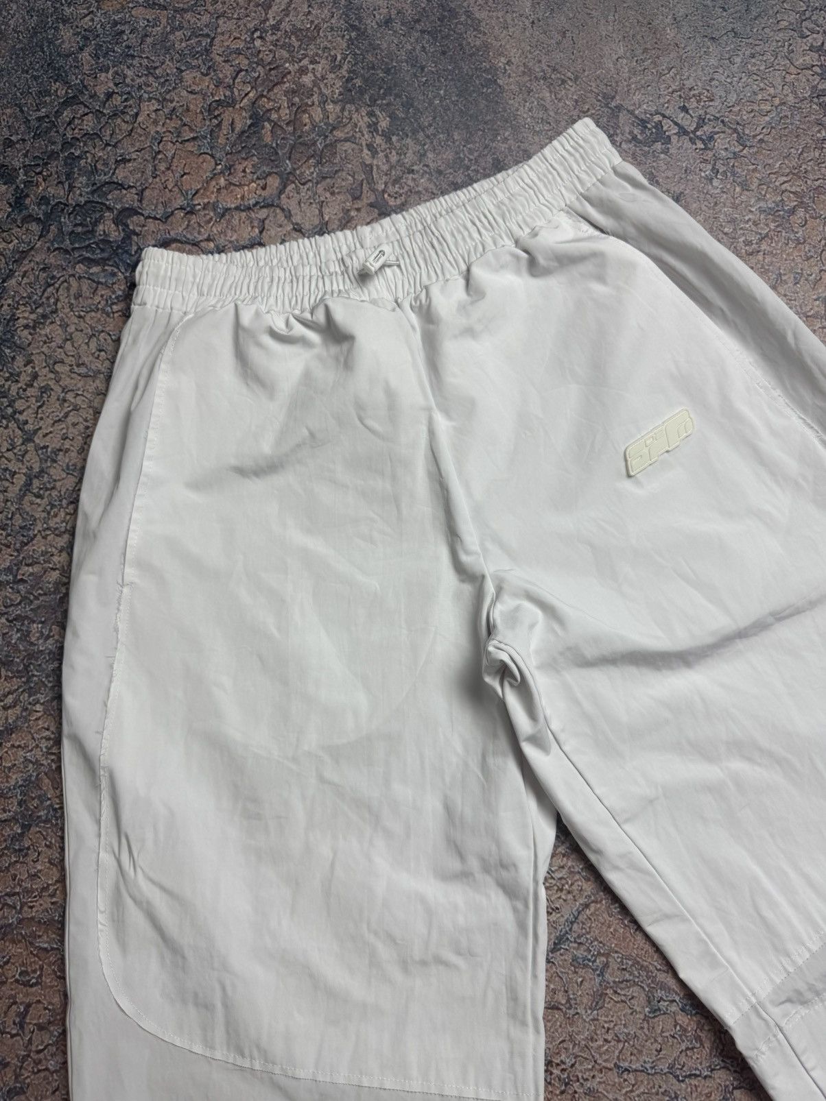 Other 6pm trackpants white size L Size US 30 / EU 46 - 9 Thumbnail