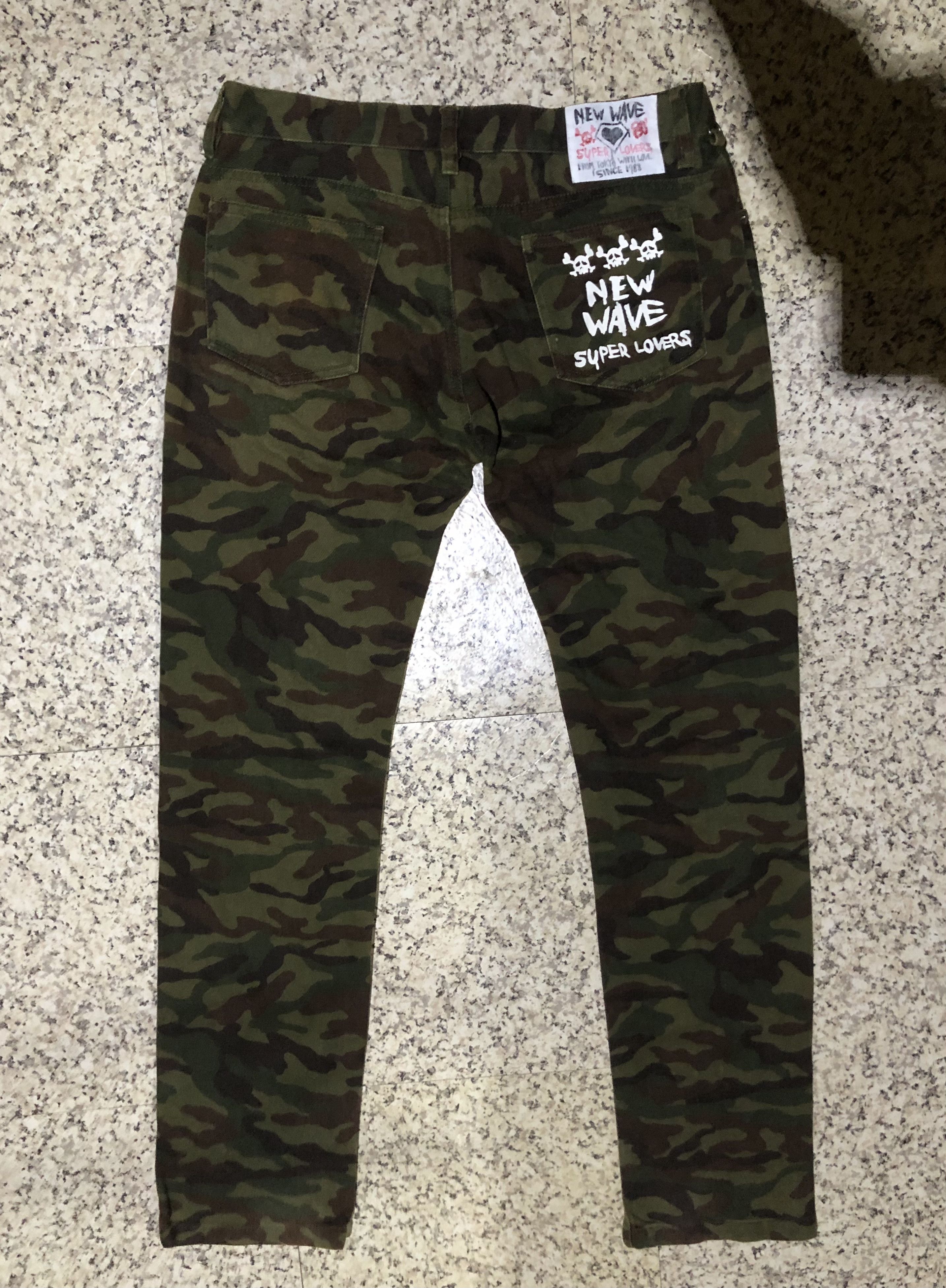 Japanese Brand Vintage Y2K SUPER LOVERS TOKYO "NEW WAVE" Camouflage Jeans Size 29" - 14 Thumbnail