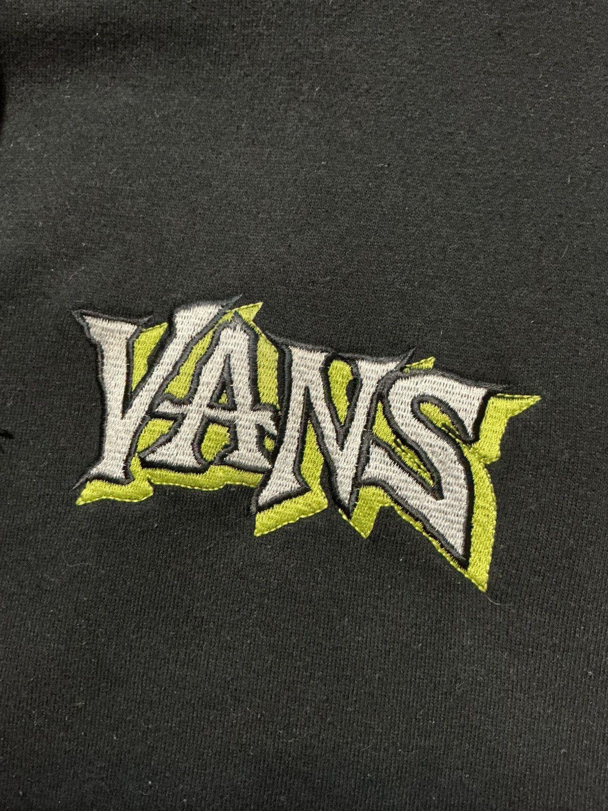 Vans Vans X Marvel Comics Venom Embroidered Pullover Hoodie Size US L / EU 52-54 / 3 - 6 Thumbnail