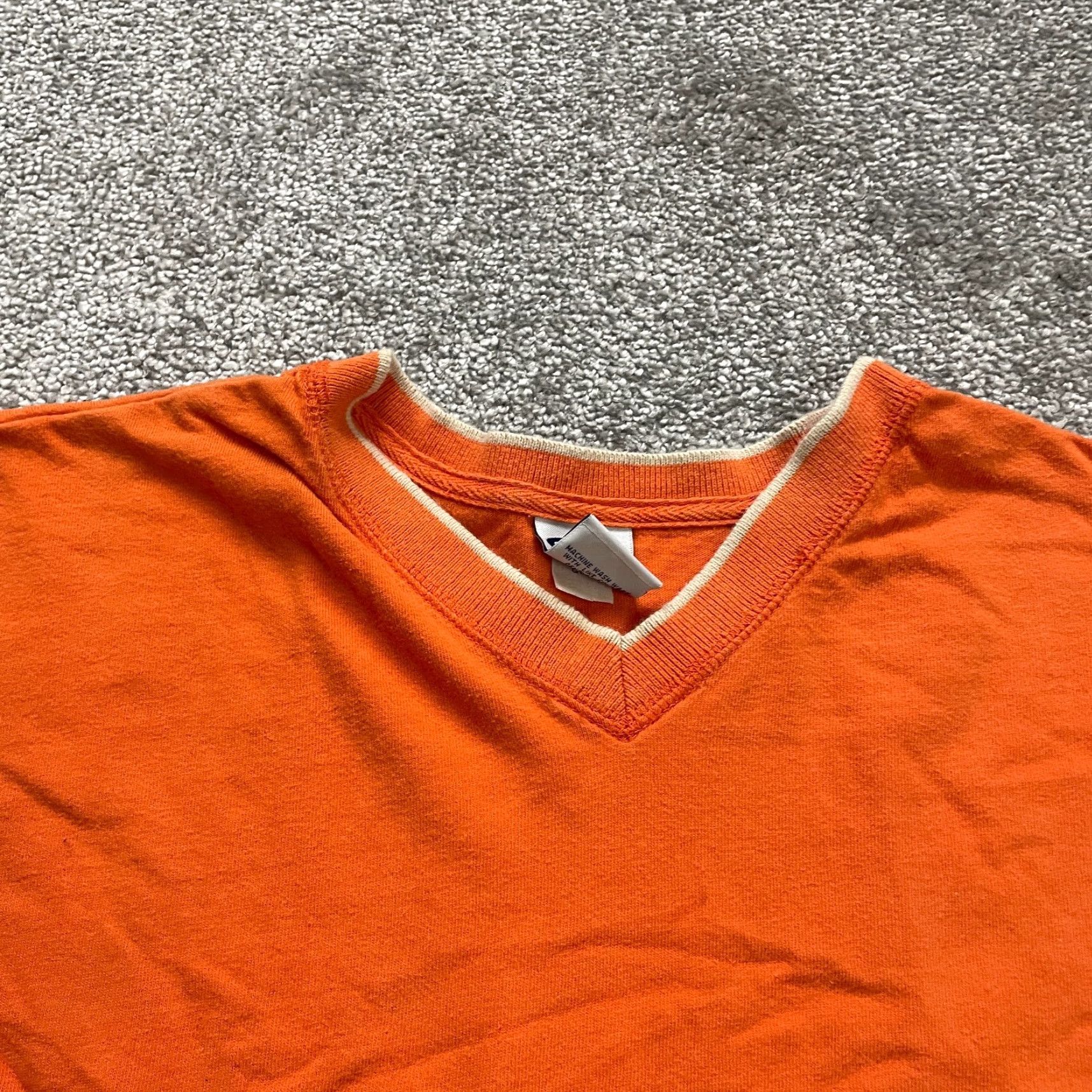 Old Navy VINTAGE Old Navy Men’s Cotton V-Neck T-Shirt Short Sleeve Orange Solid 90s Casual Mens Size US M / EU 48-50 / 2 - 3 Thumbnail