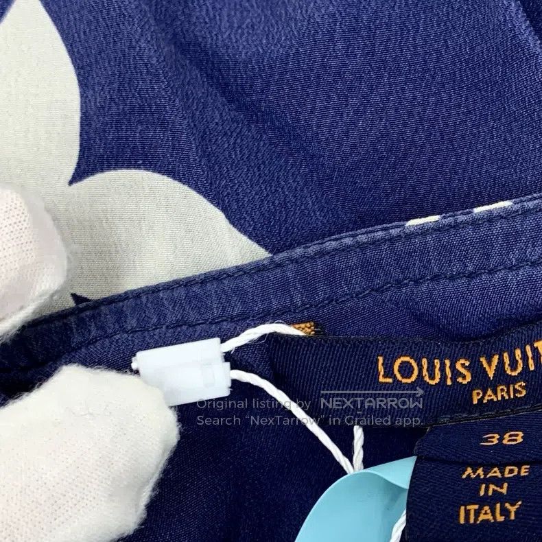 Louis Vuitton Louis Vuitton Dark blue logo presbyopic mulberry silk V-ne Size XS / US 0-2 / IT 36-38 - 8 Thumbnail