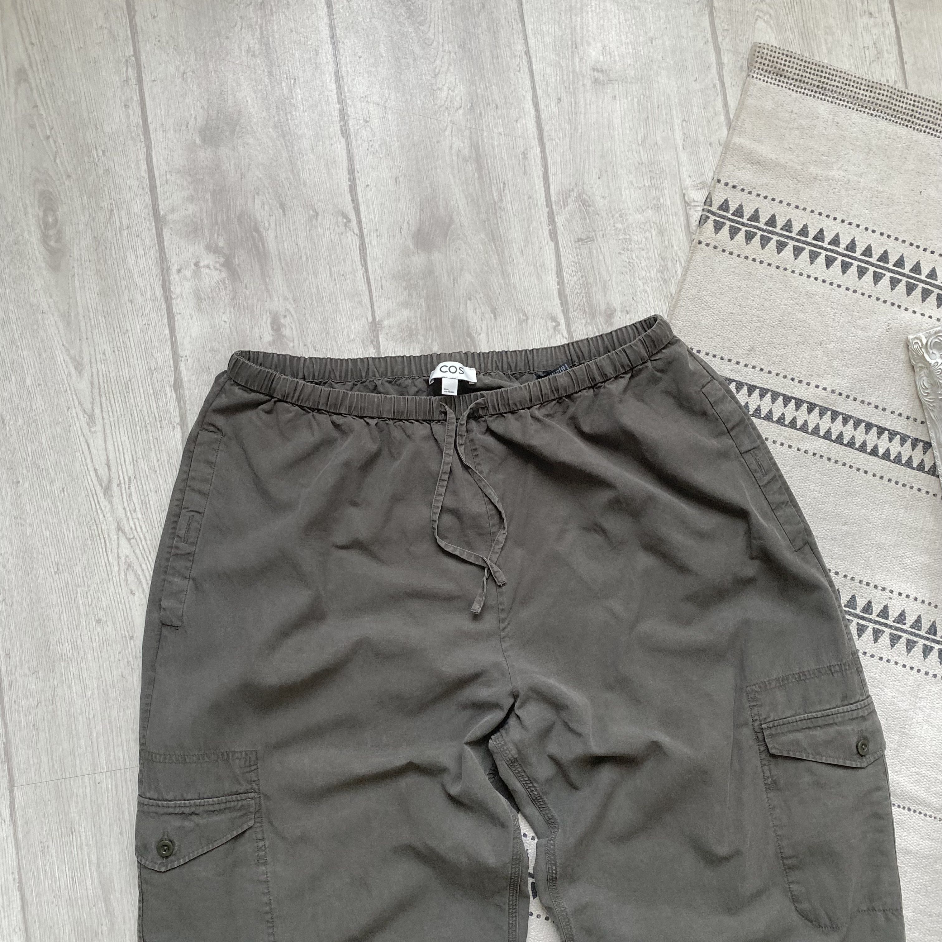 Cos Premium COS Parachute cargo pants light Trousers True Hemp Size US 36 / EU 52 - 2 Thumbnail