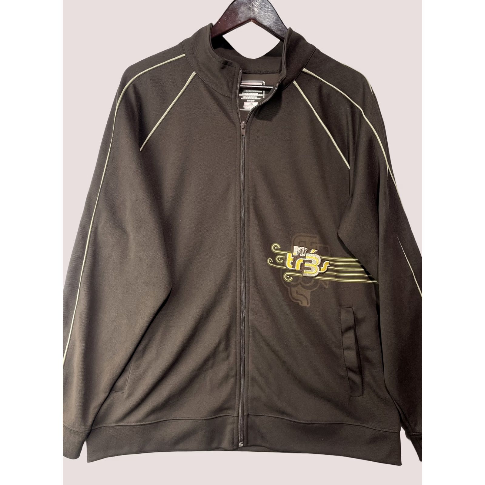 Vintage VINTAGE MTV TRACK JACKET Mens Large Brown Tres Latin Spanish Videos Y2K Full Zip Track Jacket Mens Large Brown Y2K Full Zip MTV Vintage Size US L / EU 52-54 / 3 - 1 Thumbnail