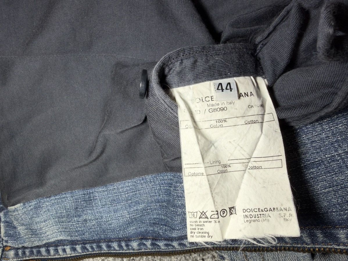 Dolce & Gabbana 2000’s Dolce & Gabbana distressed denim jacket G8090 Size US S / EU 44-46 / 1 - 10 Thumbnail