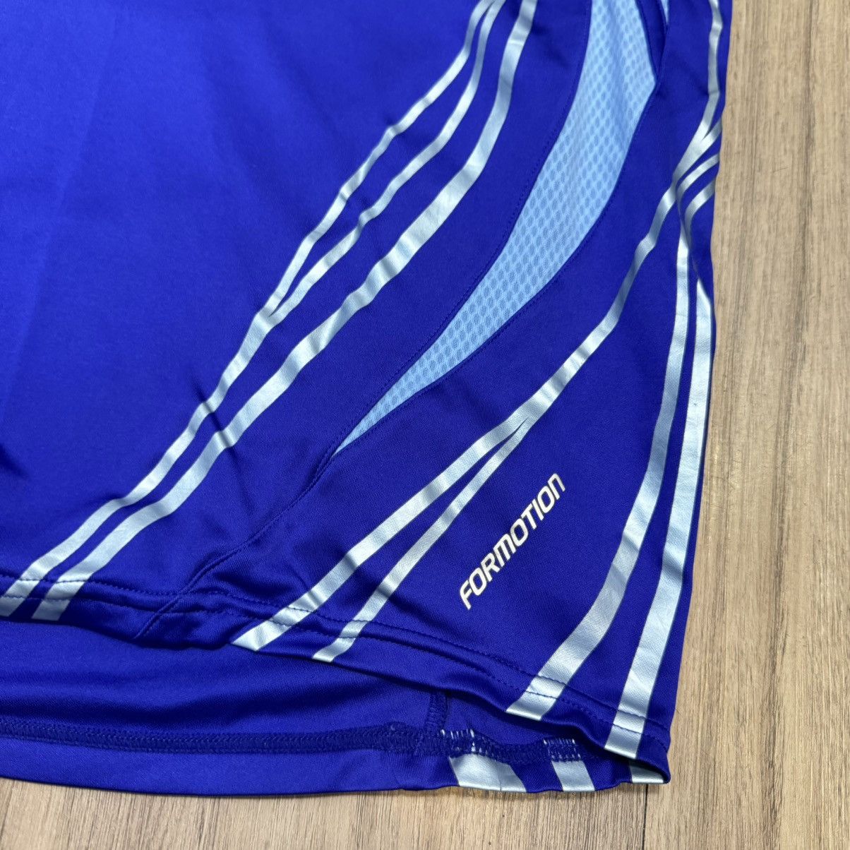 Adidas Japan 06/07 player issue home shirt #10 Nakamura Size US L / EU 52-54 / 3 - 7 Thumbnail