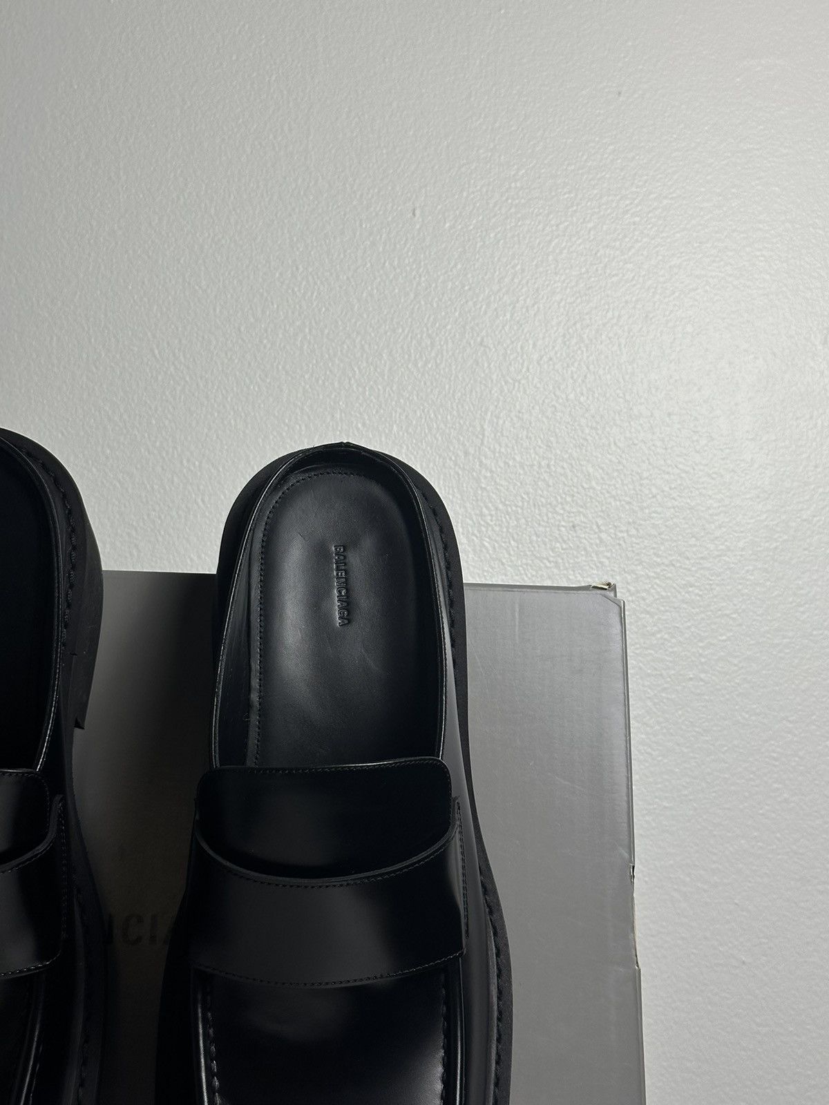 Balenciaga Balenciaga Inspector Leather 40mm Mule Size US 12 / EU 45 - 4 Thumbnail