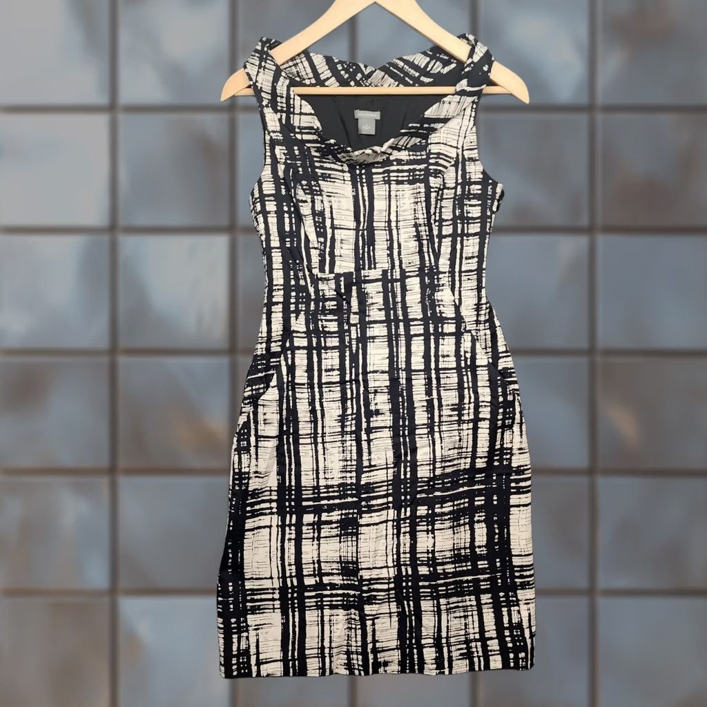 Ann Taylor VINTAGE? Ann Taylor Dress Womens Size 0 Black White Sheath Side Zip Pockets Office Career Dress Length Knee Length Sleeveless Women's? Size XS / US 0-2 / IT 36-38 - 1 Thumbnail