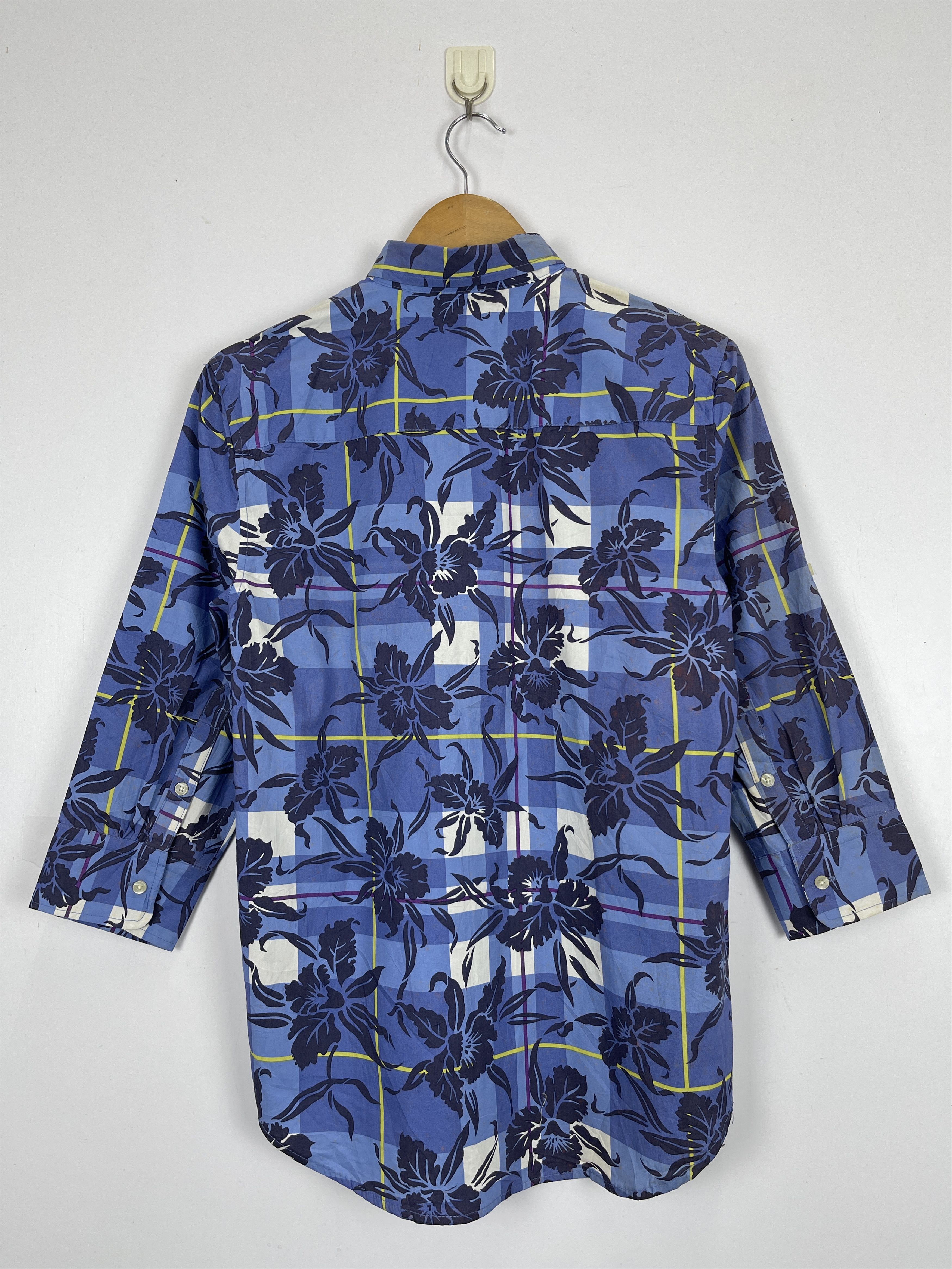 Japanese Brand × Vintage Vintage Japanese Brand Floral Design Shirt TA0410 Size US S / EU 44-46 / 1 - 3 Thumbnail