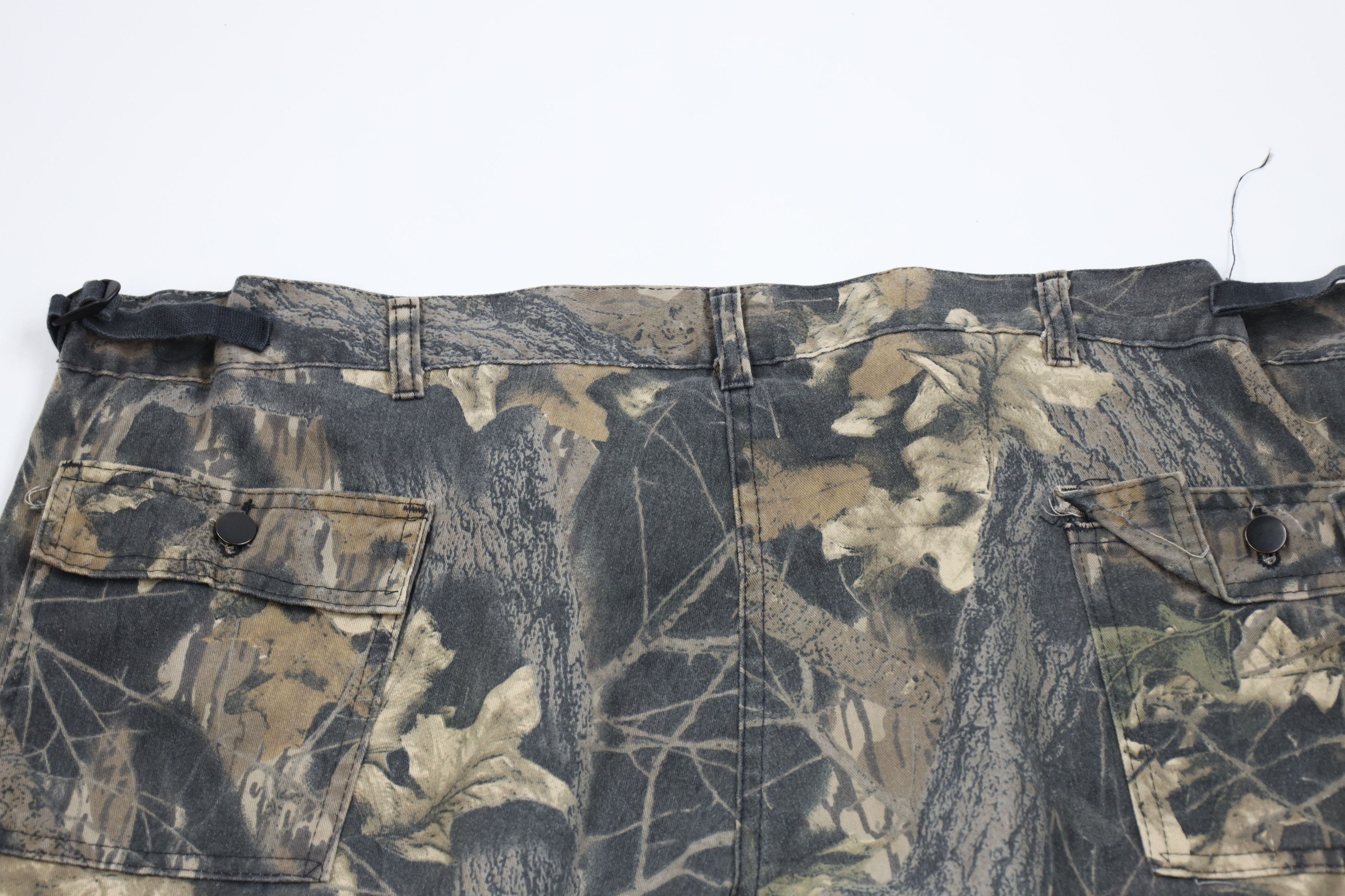 Vintage Vintage 90s Streetwear Camouflage Wide Leg Cargo Pants USA Size US 40 / EU 56 - 11 Thumbnail