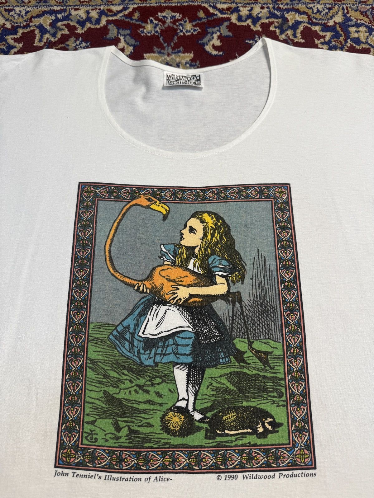 Arts & Science Vintage 90s Alice in Wonderland Wildwood Productions Art tee Size US L / EU 52-54 / 3 - 1 Thumbnail
