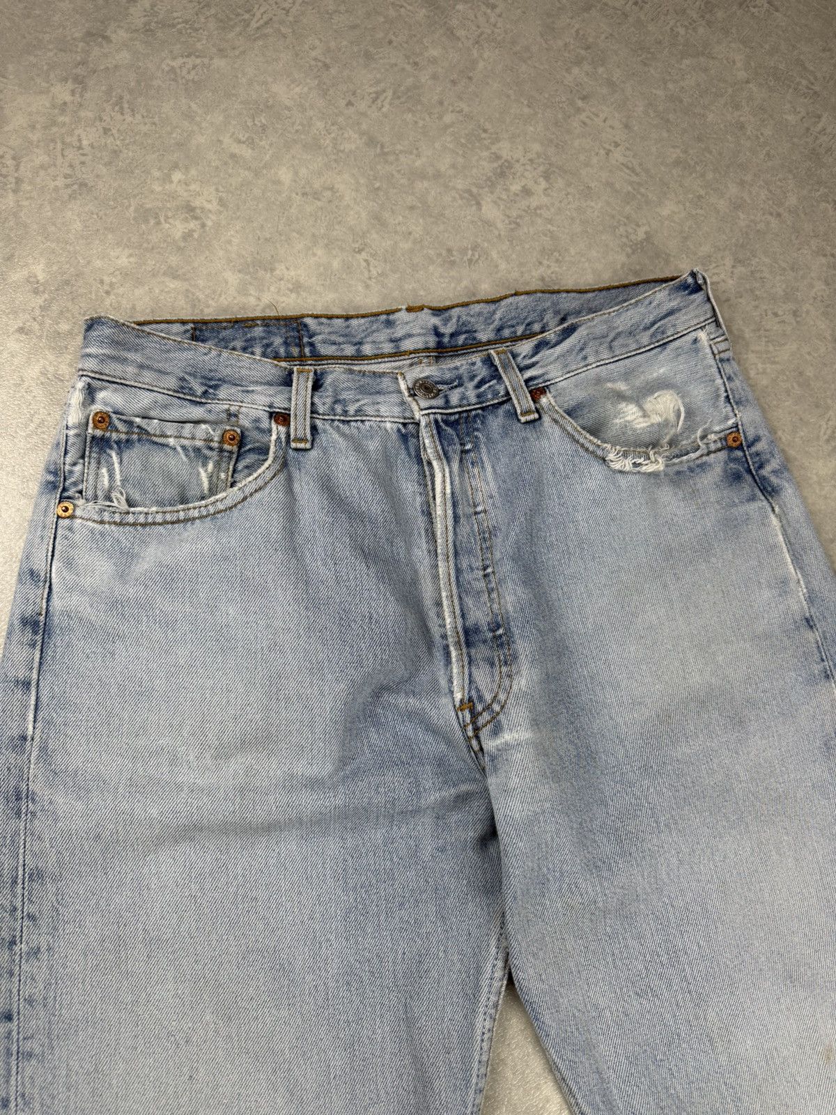 Levi's Vintage Clothing Levi’s 501 Vintage Distressed Jeans Made in France 33x32 Size US 33 - 8 Thumbnail