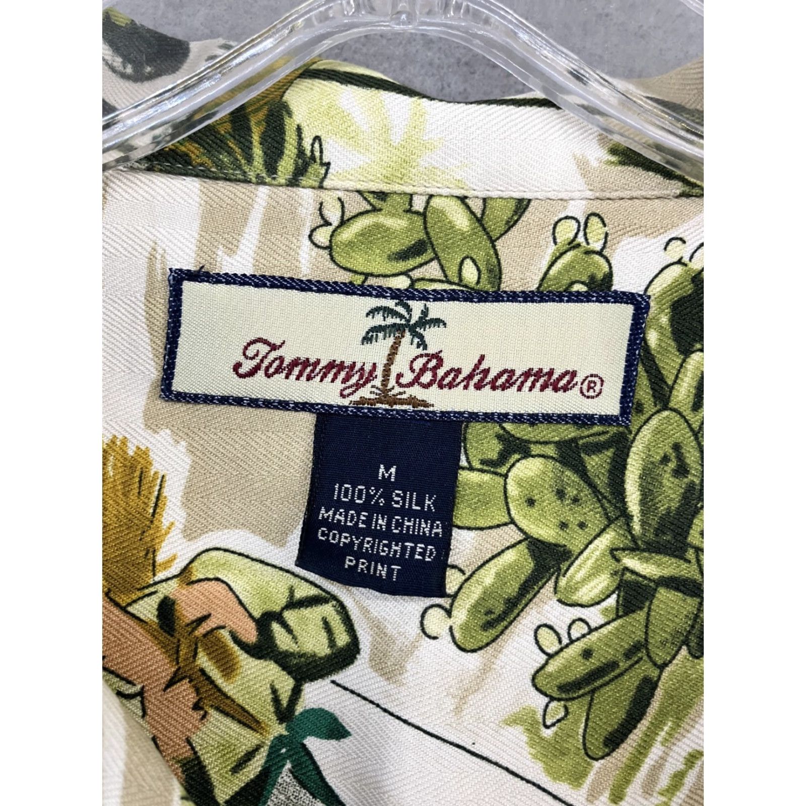 Tommy Bahama Tommy Bahama Hawaiian Shirt Mens M Silk 100% Silk Floral Short Sleeve Button-Up Multicolor Pineapple Rodeo Classic Casual Travel Size US M / EU 48-50 / 2 - 3 Thumbnail