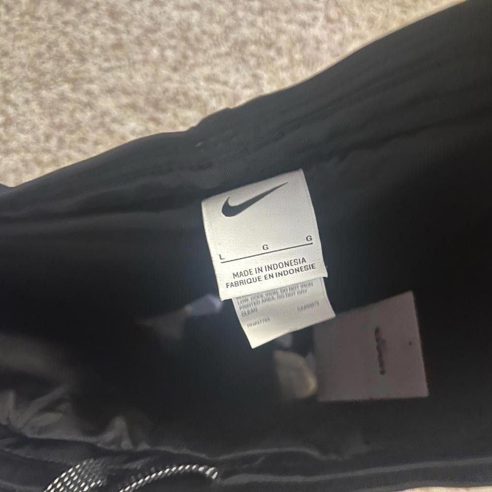 Nike Nike Swim Men's AOP Volley Swim Shorts Size US 34 / EU 50 - 6 Thumbnail
