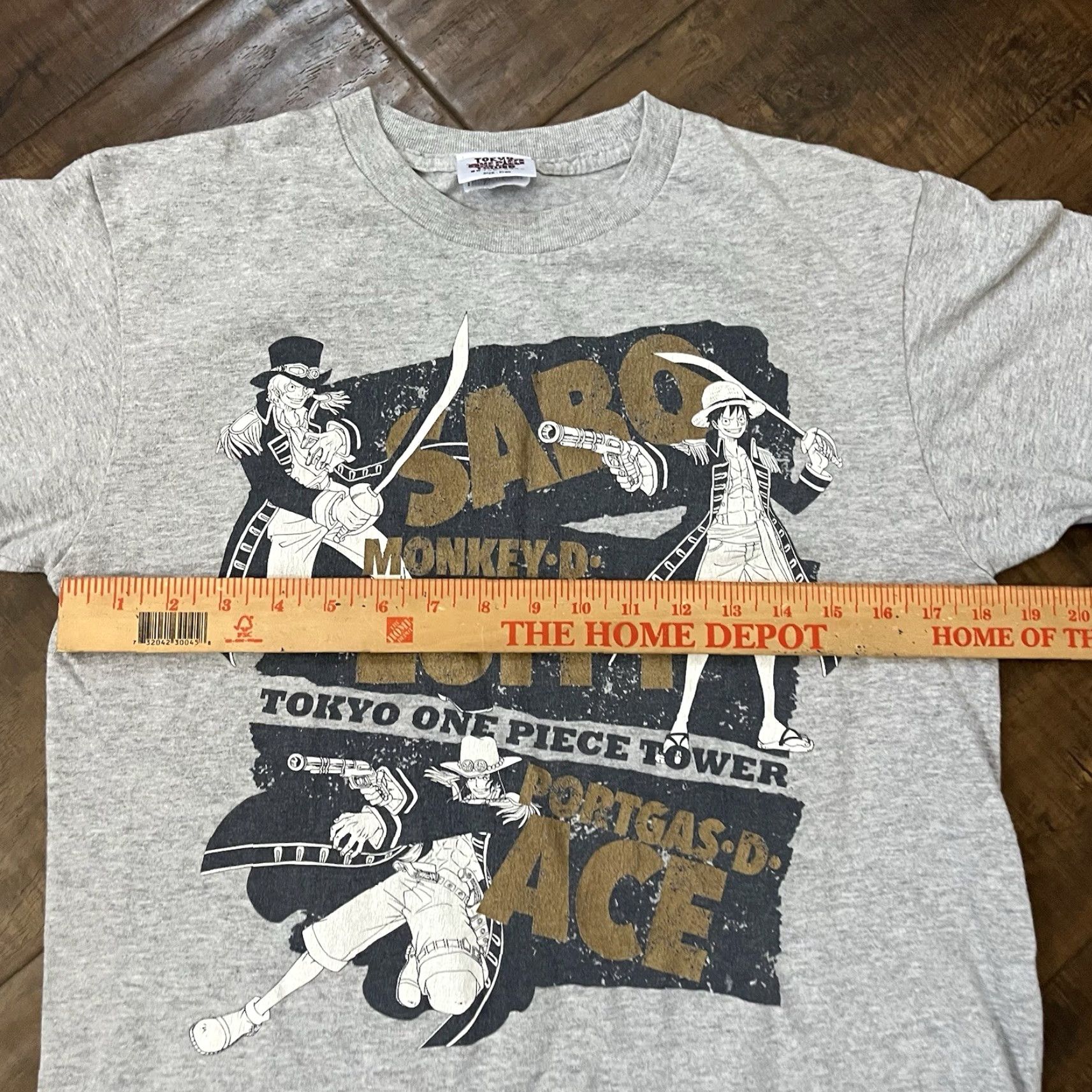 Vintage VINTAGE One Piece Shirt Men S Gray Short Sleeve Tokyo Tower Treasure Bag Big Pirate JPN Mugiwara Store Limited Anime Fan Merch Mens Size US S / EU 44-46 / 1 - 5 Thumbnail