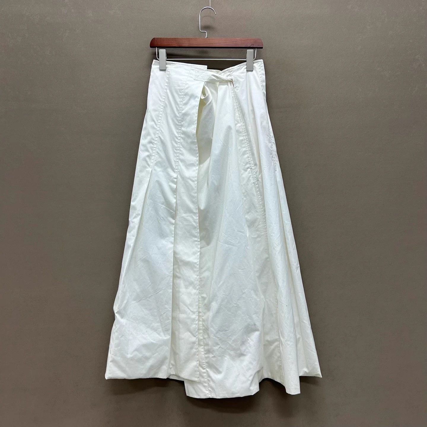 Celine Celine White Women's Skirt 38 Size 26" / US 2 / IT 38 - 2 Thumbnail