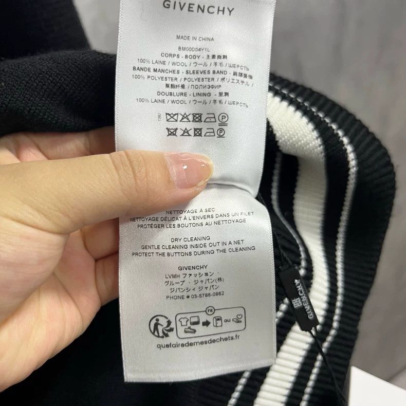 Givenchy Givenchy Latest Model Black Letter Embroidered Striped Bas Size US L / EU 52-54 / 3 - 4 Thumbnail