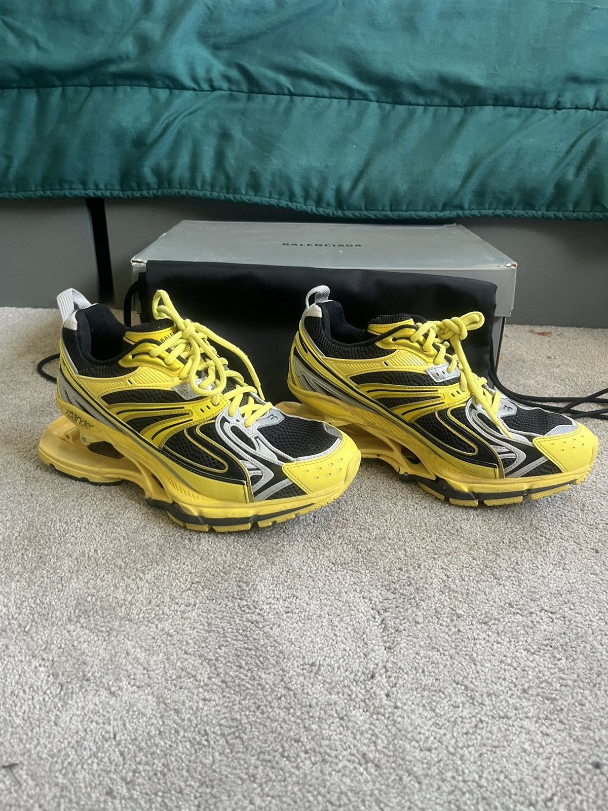 希少★関税込【BALENCIAGA】XPander スニーカー Yellow/Black BALENCIAGA Mesh Rubber Mens X-Pander Sneakers 44 Yellow Grey