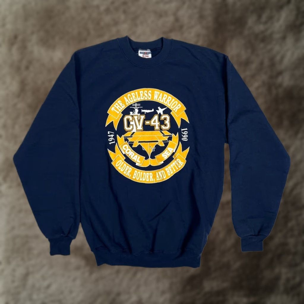 Jerzees VINTAGE Jerzees Sweatshirt Navy Blue Mens L Crew Neck Graphic Print Coral Sea CV-43 The Ageless Warrior 1947 1990 Nautical Patriotic USA Size US L / EU 52-54 / 3 - 1 Thumbnail