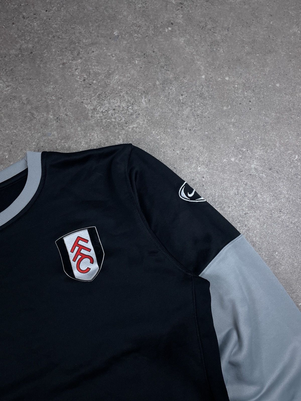 Nike Nike fulham vintage 00s blokecore football soccer sweatshirt Size US S / EU 44-46 / 1 - 2 Thumbnail