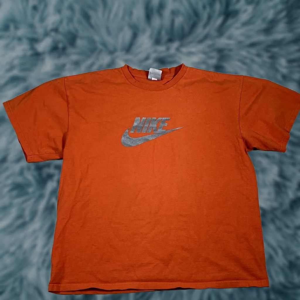 Nike VINTAGE Nike T-Shirt Orange L Men Silver Tag Spellout Big Swoosh Graphic 90s Metal Size US L / EU 52-54 / 3 - 1 Thumbnail