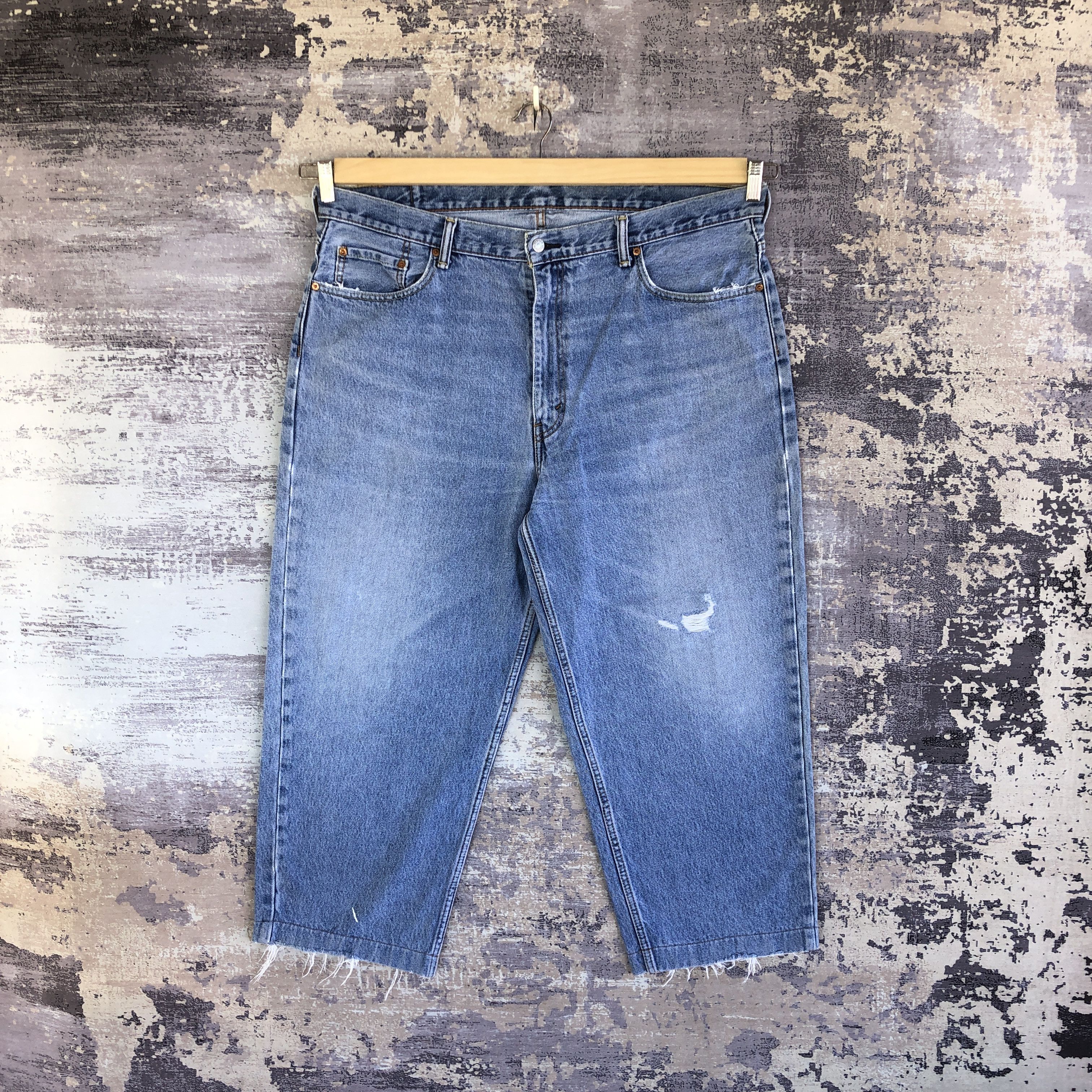 Levi's Y2K Levis 560 Light Wash Baggy Jeans Distressed Levi's Denim Size US 40 / EU 56 - 1 Thumbnail