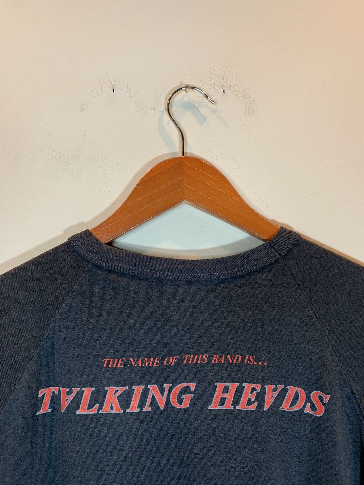 Band Tees × Vintage *RARE* Vintage 1982 Talking Heads Name Of This Band Is Shirt Size US L / EU 52-54 / 3 - 4 Thumbnail