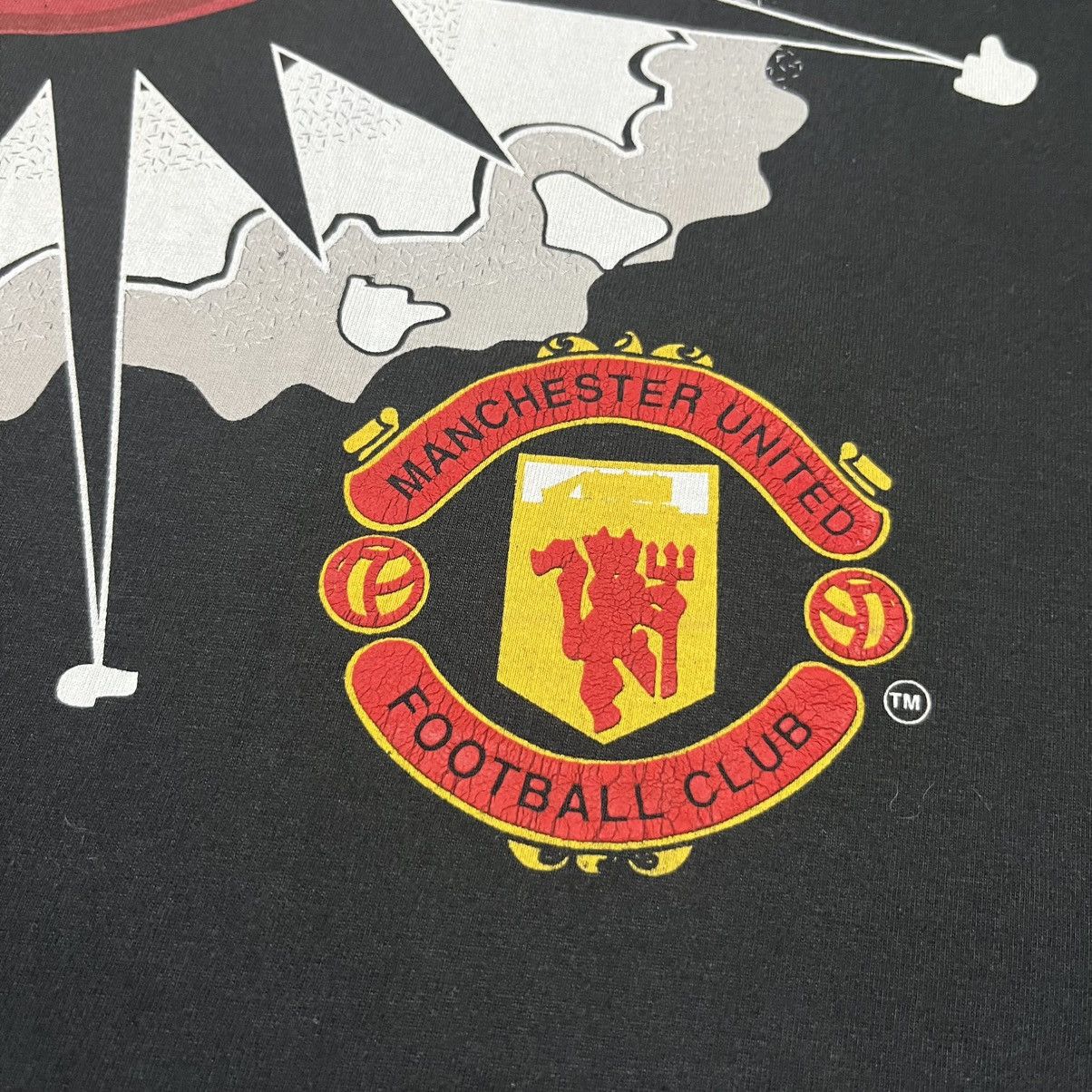 Umbro Vintage 90s Manchester United “Fred The Red Devil” T-shirt Size US M / EU 48-50 / 2 - 8 Thumbnail