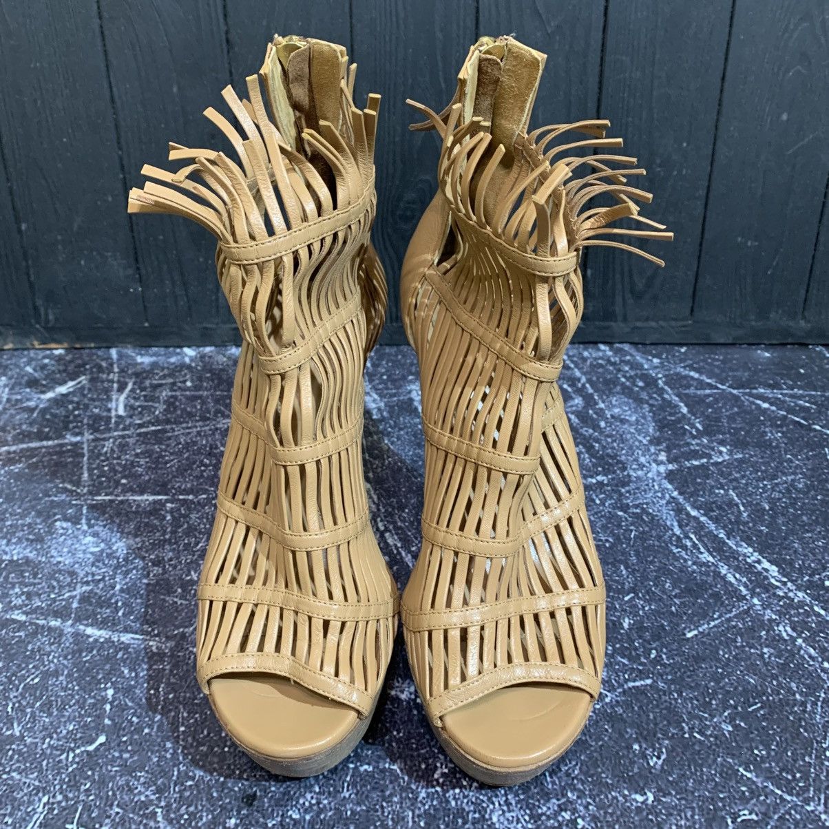 Alexander McQueen Alexander MaQueen Beige Leather Platform Cage Heels size 38 Size US 8 / IT 38 - 22 Thumbnail