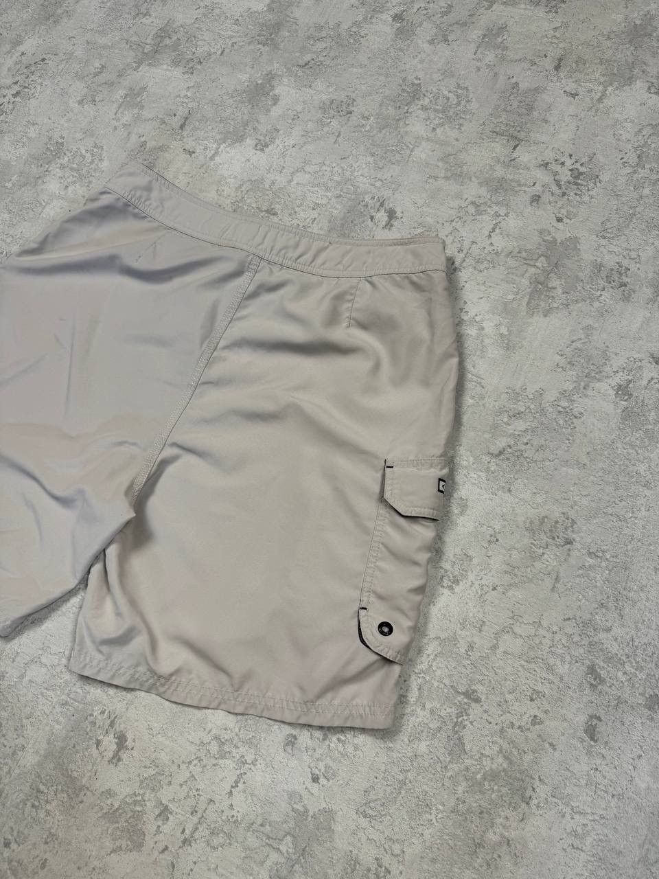 Oakley Vintage Oakley Gray Y2K Shorts Size 36 Size US 36 / EU 52 - 11 Thumbnail