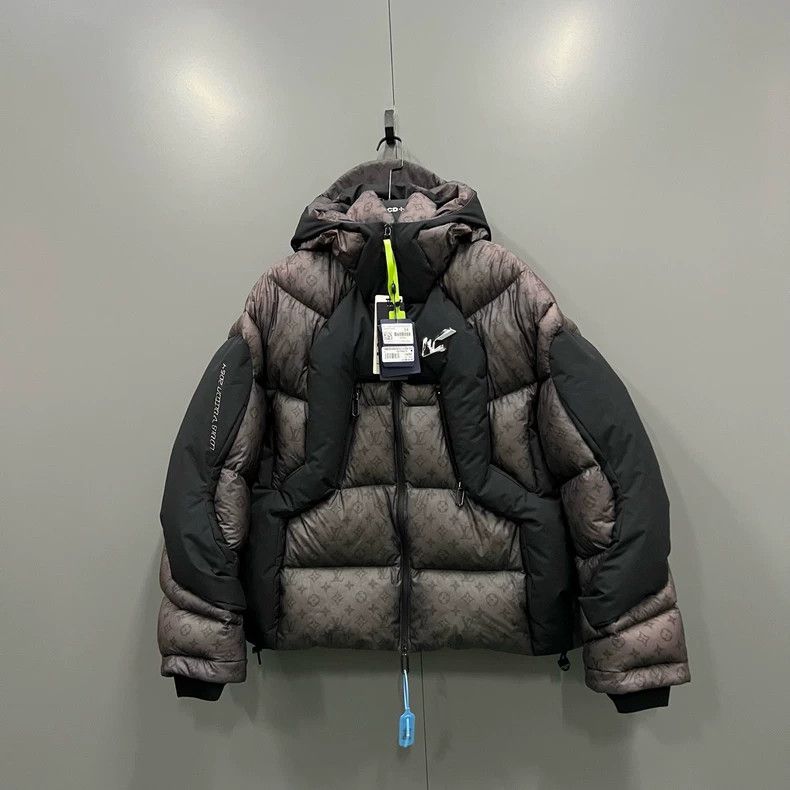 Louis Vuitton Louis Vuitton 2054 Spliced Hooded Down Jacket Size US L / EU 52-54 / 3 - 1 Thumbnail